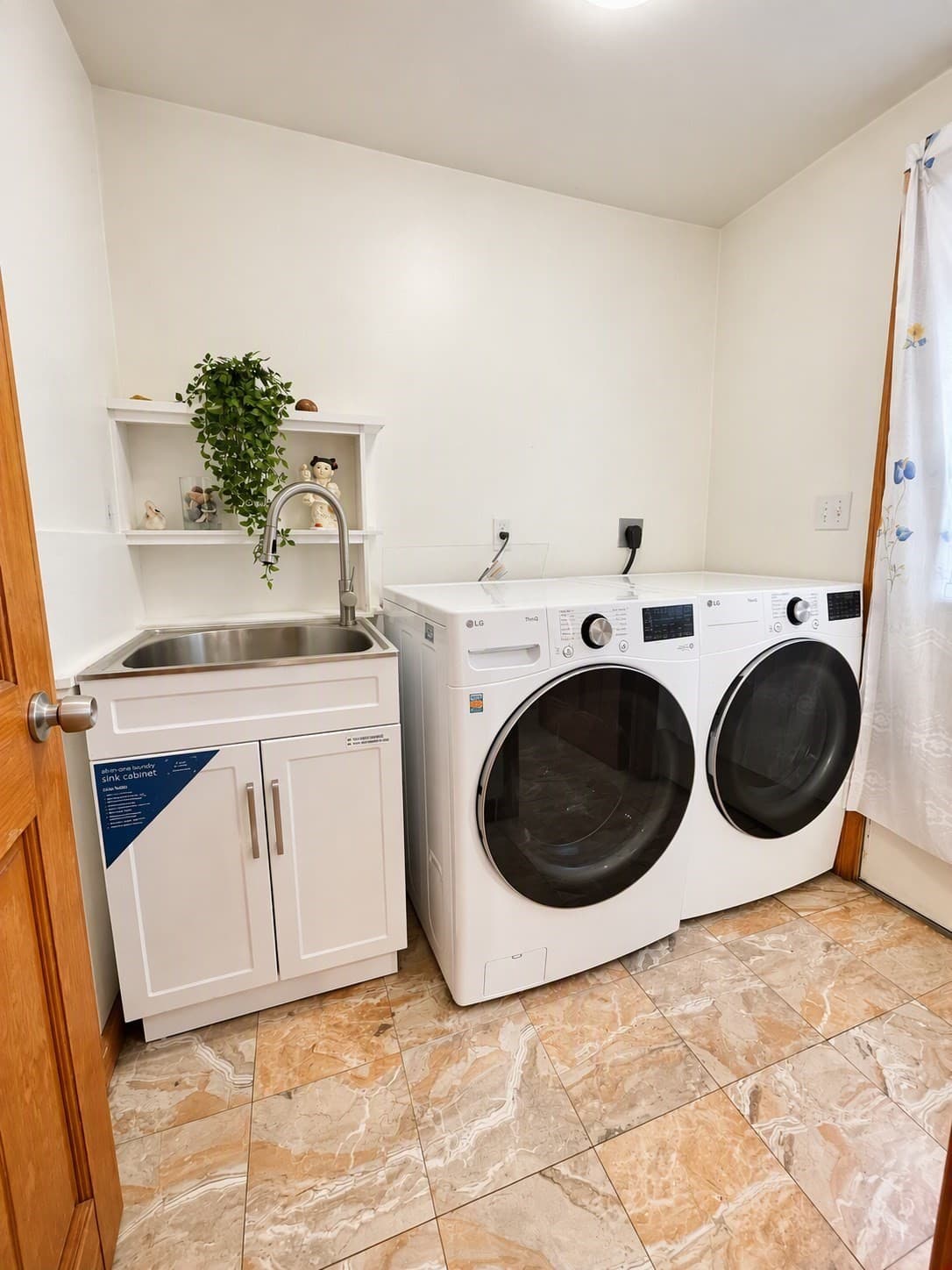 Single Family Residence at 231 Waltham St, Newton MA 02465, photo 11 of 24