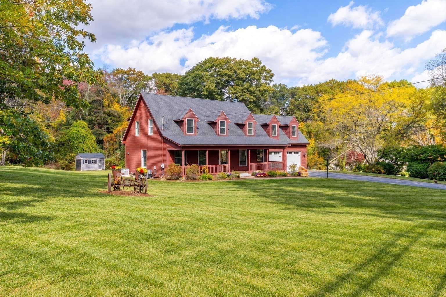 Single Family Residence at 164 Baldwin Street, Leicester MA 01524, photo 4 of 42
