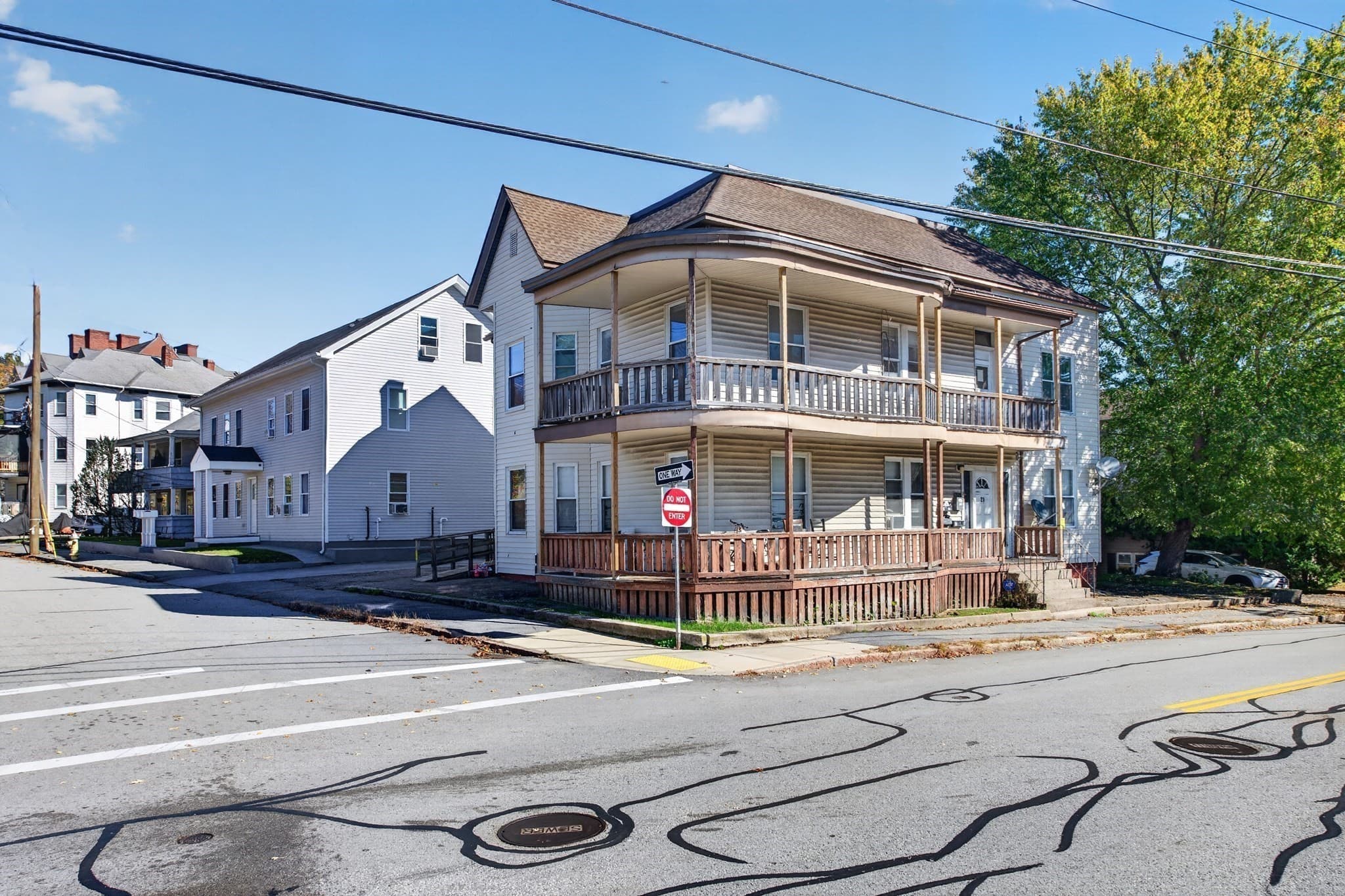 5+ Family - 5+ Units Up/Down at 21-23 Lake St, Webster MA 01570, photo 2 of 35