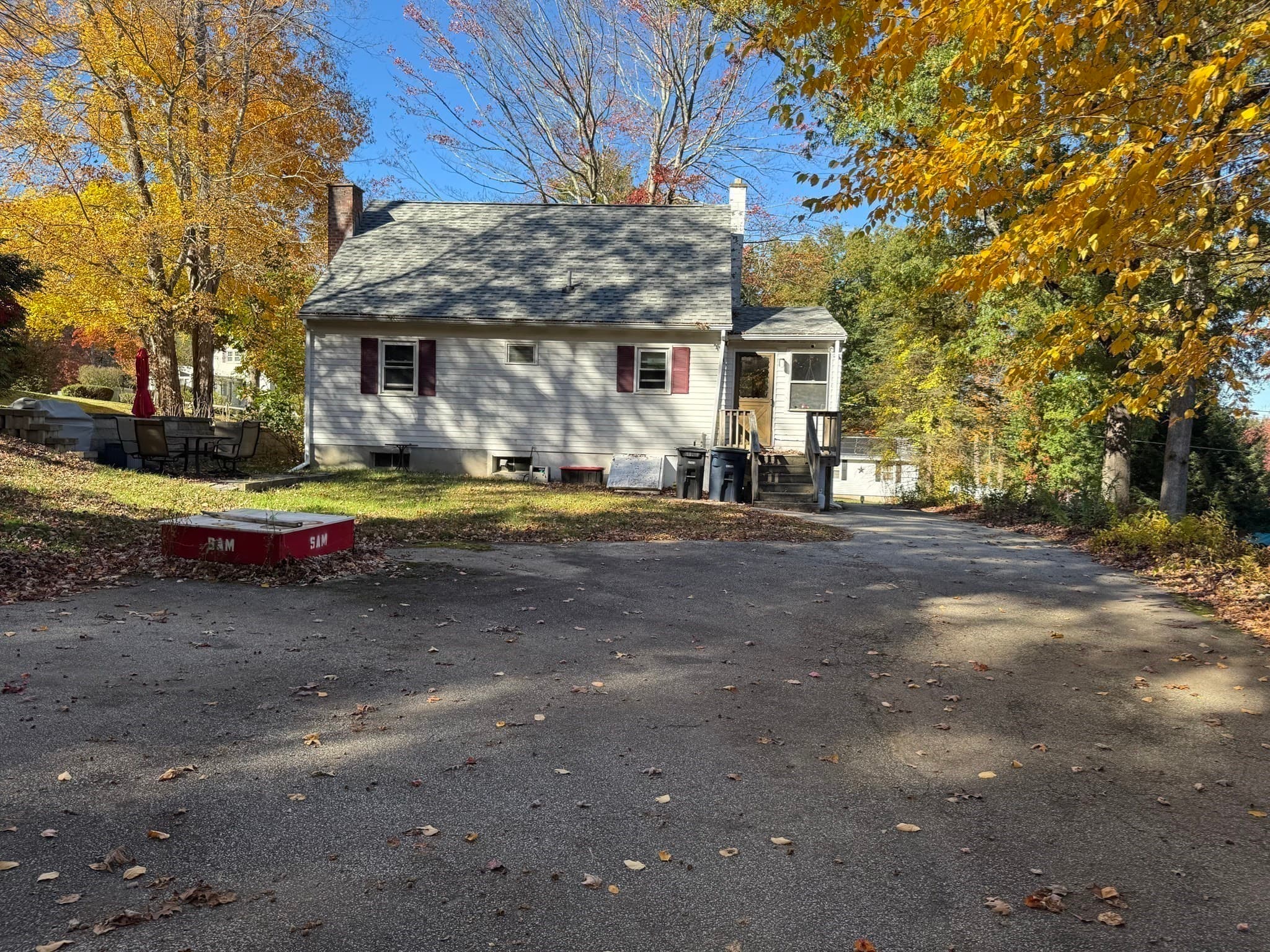 Single Family Residence at 15 Vista Lane, Southbridge MA 01550, photo 3 of 22