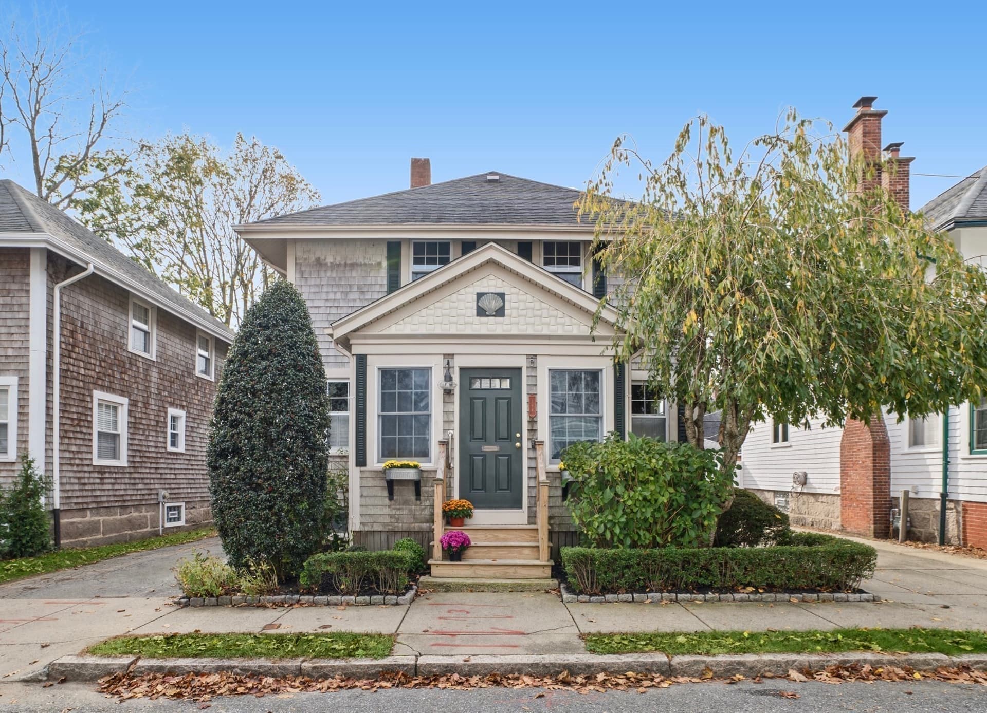 194 Clinton St, New Bedford MA 02740