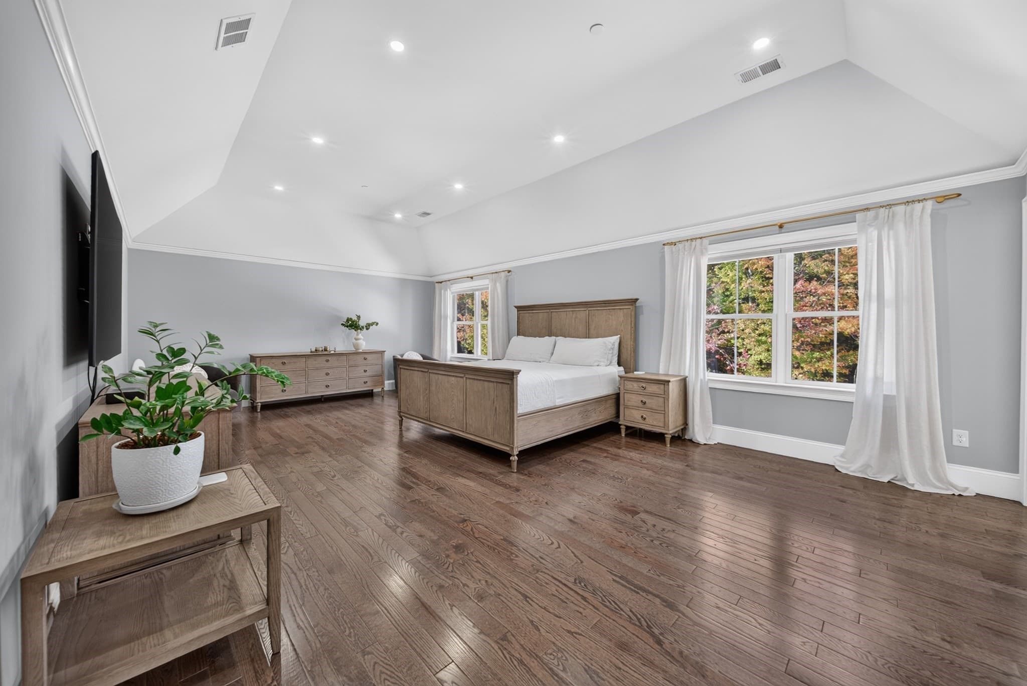 Single Family Residence at 24 Douglas St, Weymouth MA 02190, photo 16 of 39