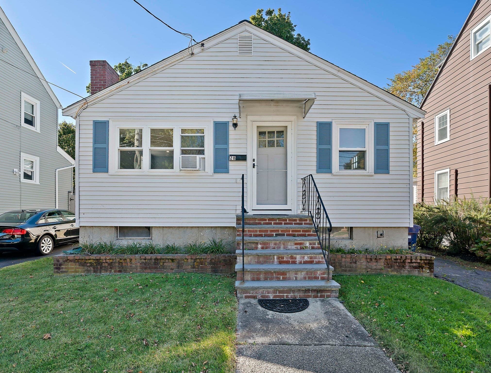 Single Family Residence at 28 Auriga St, Boston MA 02122, photo 2 of 24