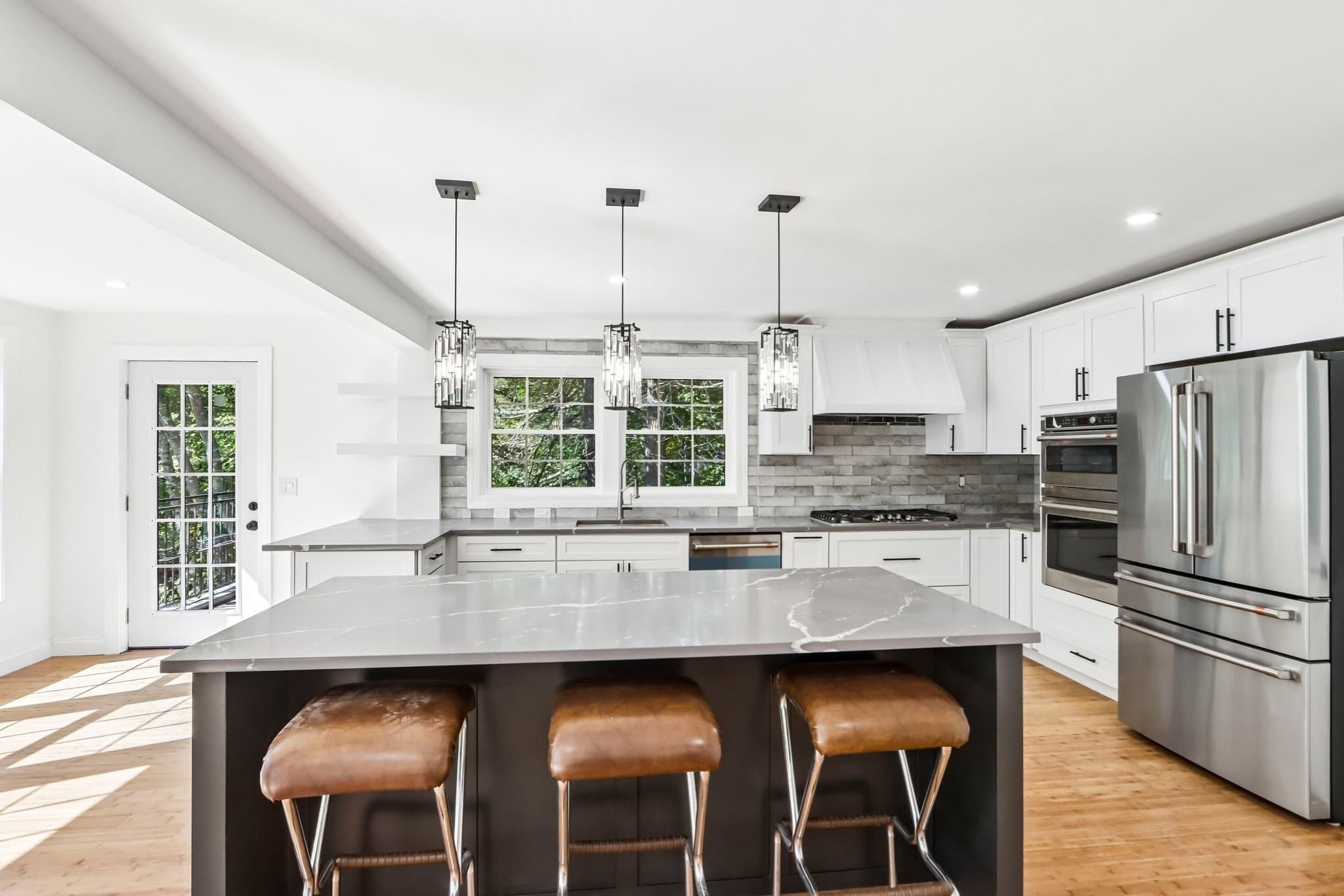Single Family Residence at 21 Rockwood Heights Rd, Manchester MA 01944, photo 12 of 42