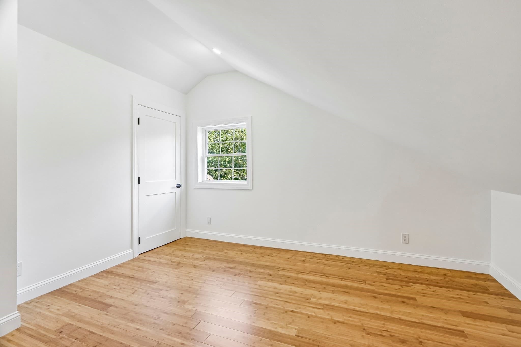 Single Family Residence at 21 Rockwood Heights Rd, Manchester MA 01944, photo 29 of 42