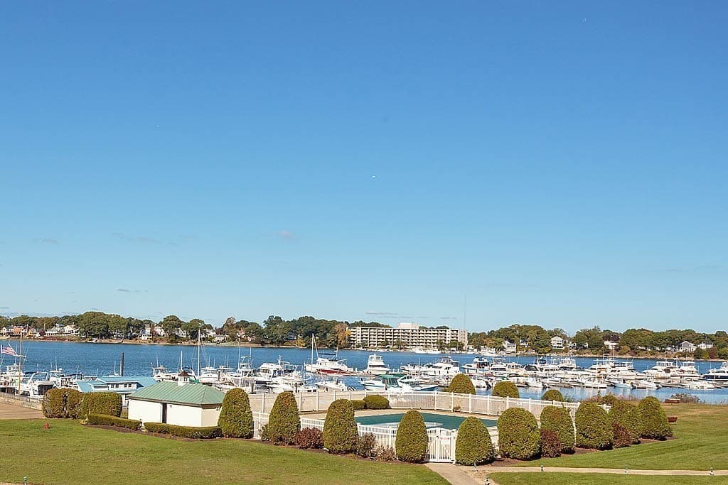 100 Cove Way # 309, Quincy MA 02169