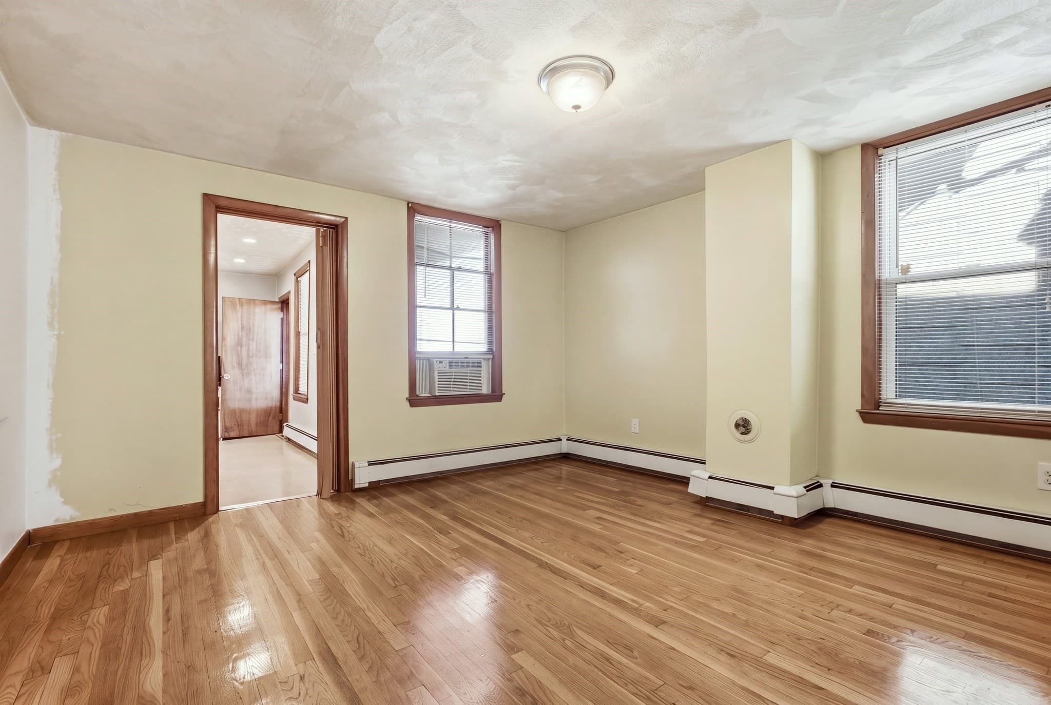 3 Family at 94 Chelsea St, Boston MA 02128, photo 27 of 42
