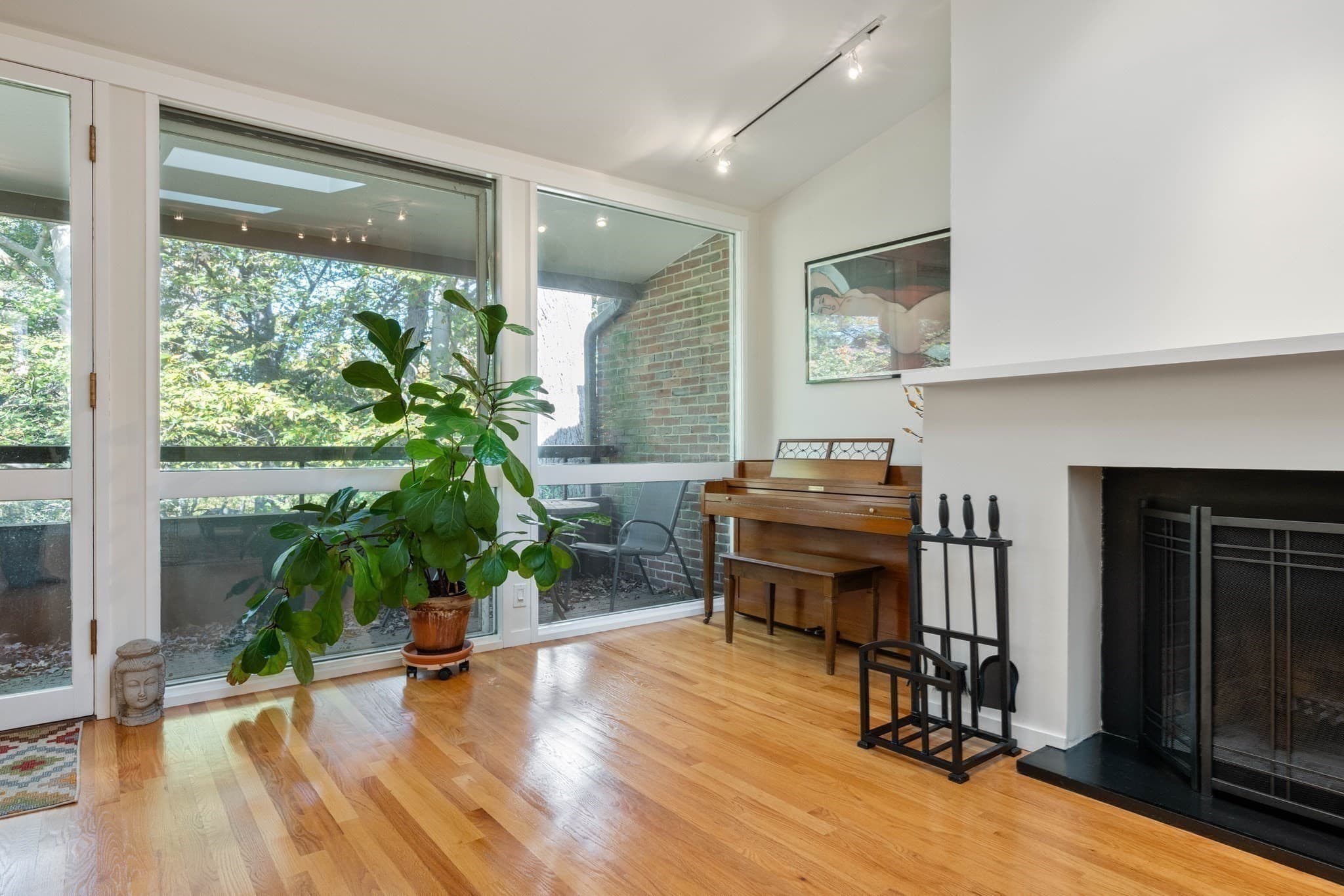 Condominium at 241 Perkins St # 402, Boston MA 02130, photo 7 of 41