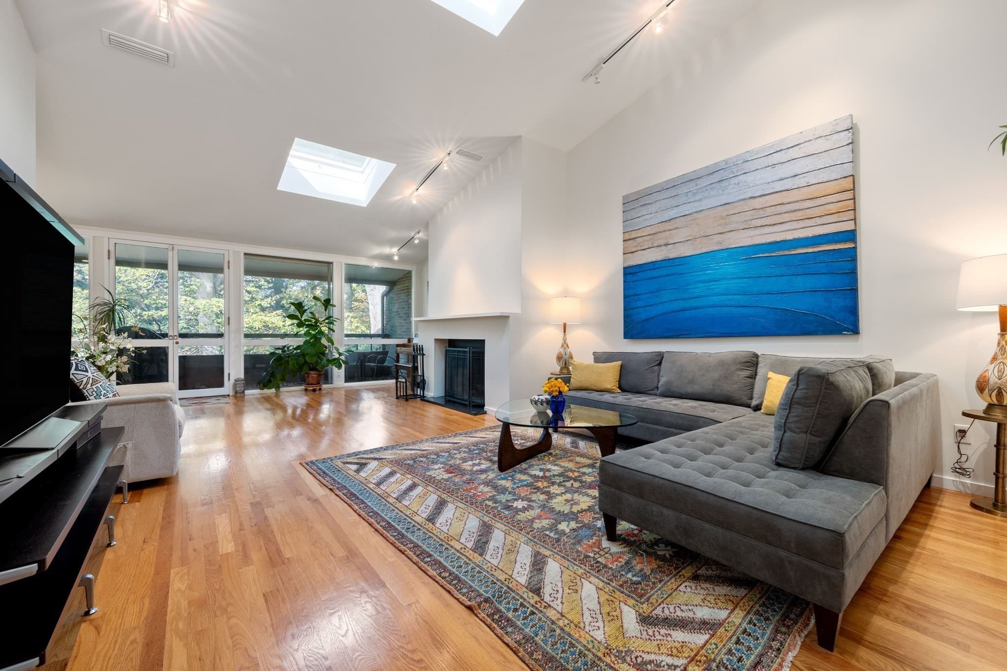 Condominium at 241 Perkins St # 402, Boston MA 02130, photo 3 of 41