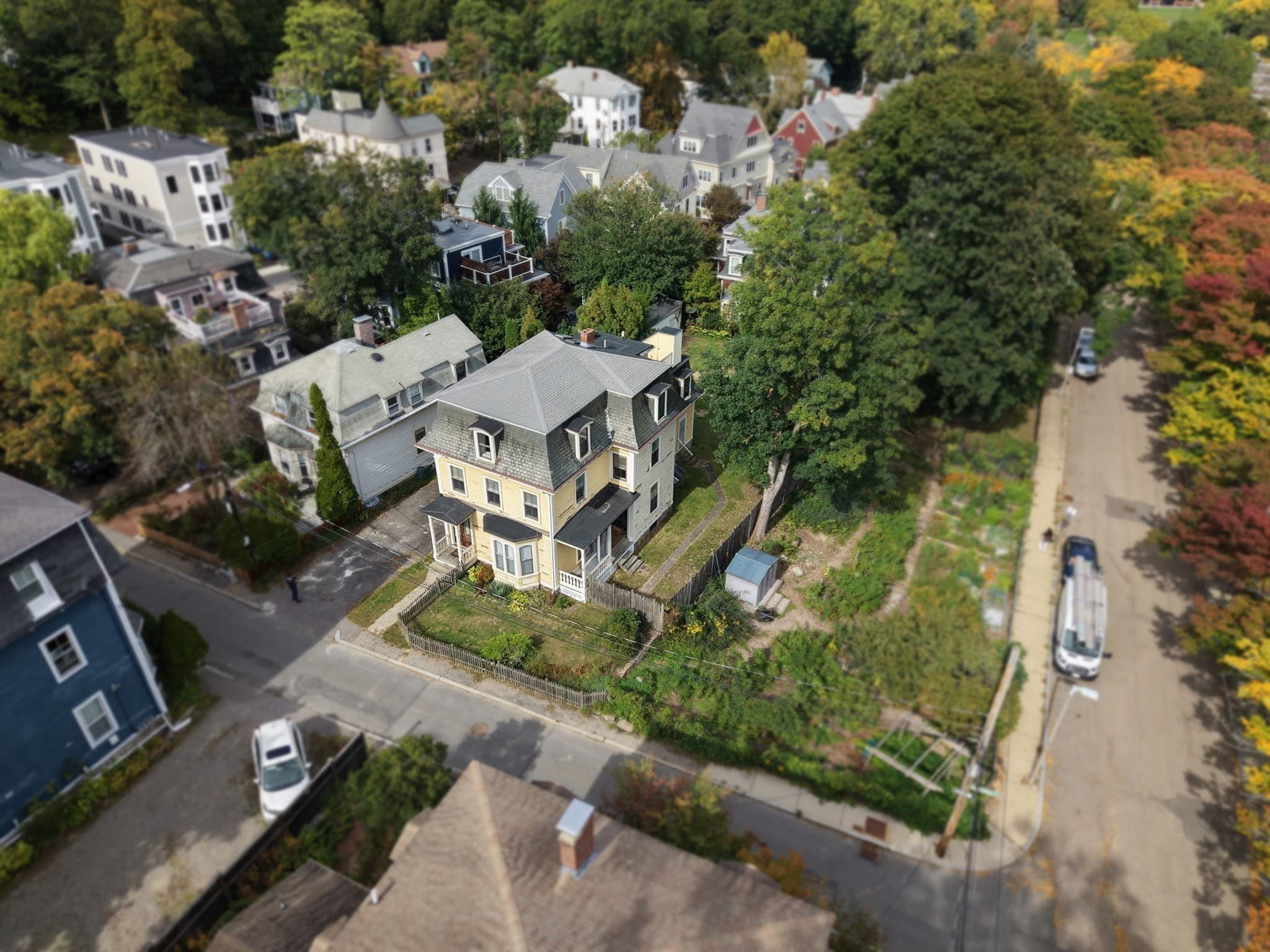 3 Family at 6 Oakdale St, Boston MA 02130, photo 13 of 40