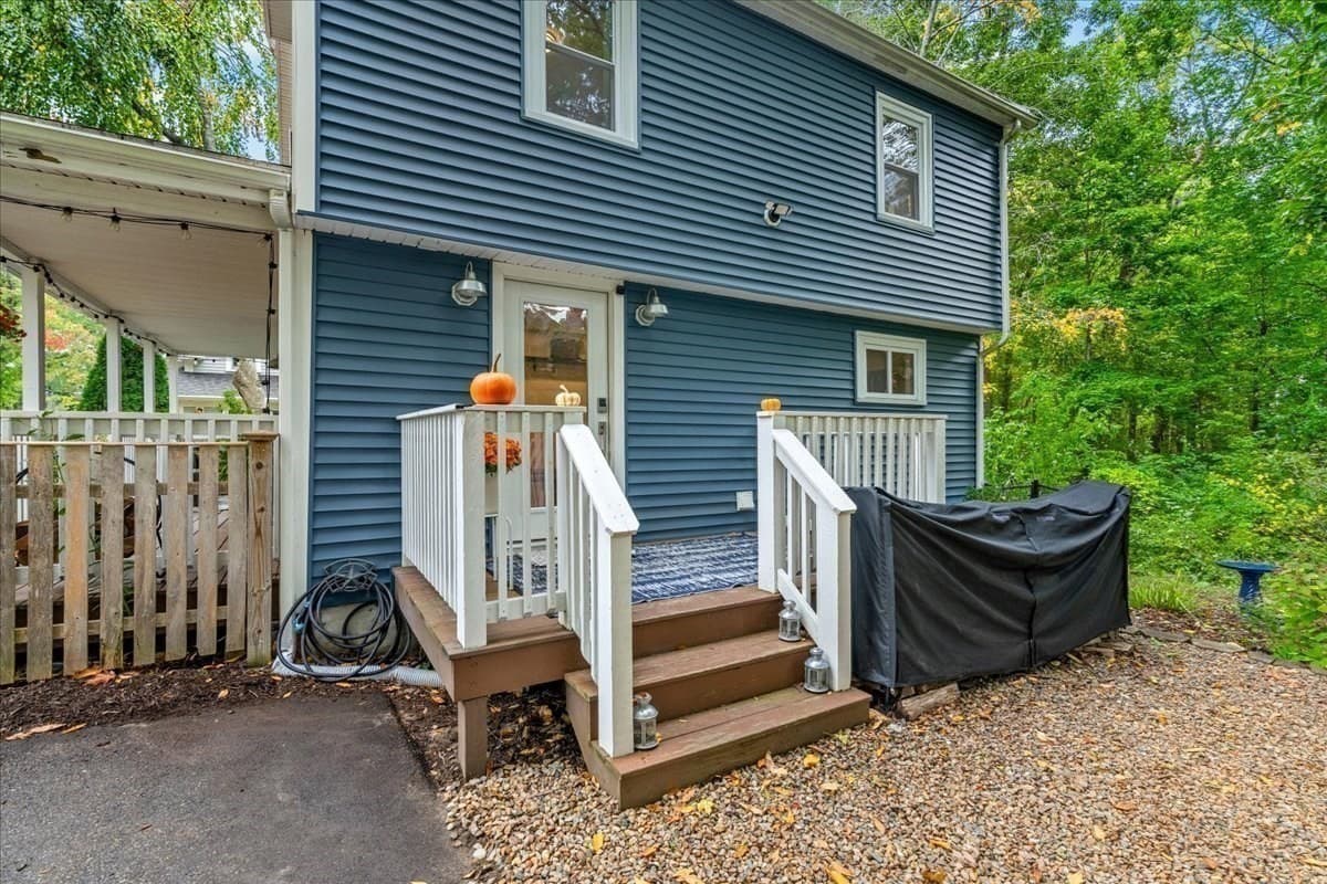 Single Family Residence at 101 Booth Hill Rd, Scituate MA 02066, photo 27 of 35