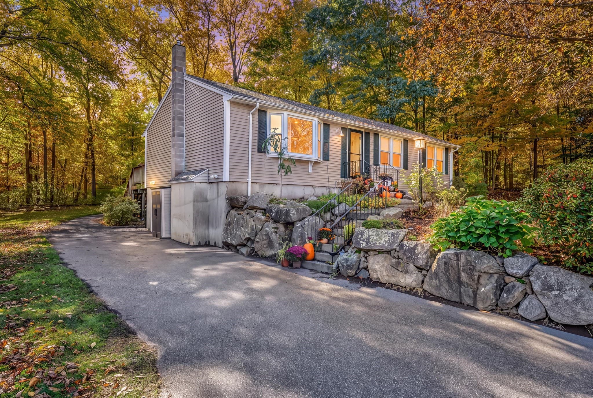 68 Haverhill St, Rowley MA 01969