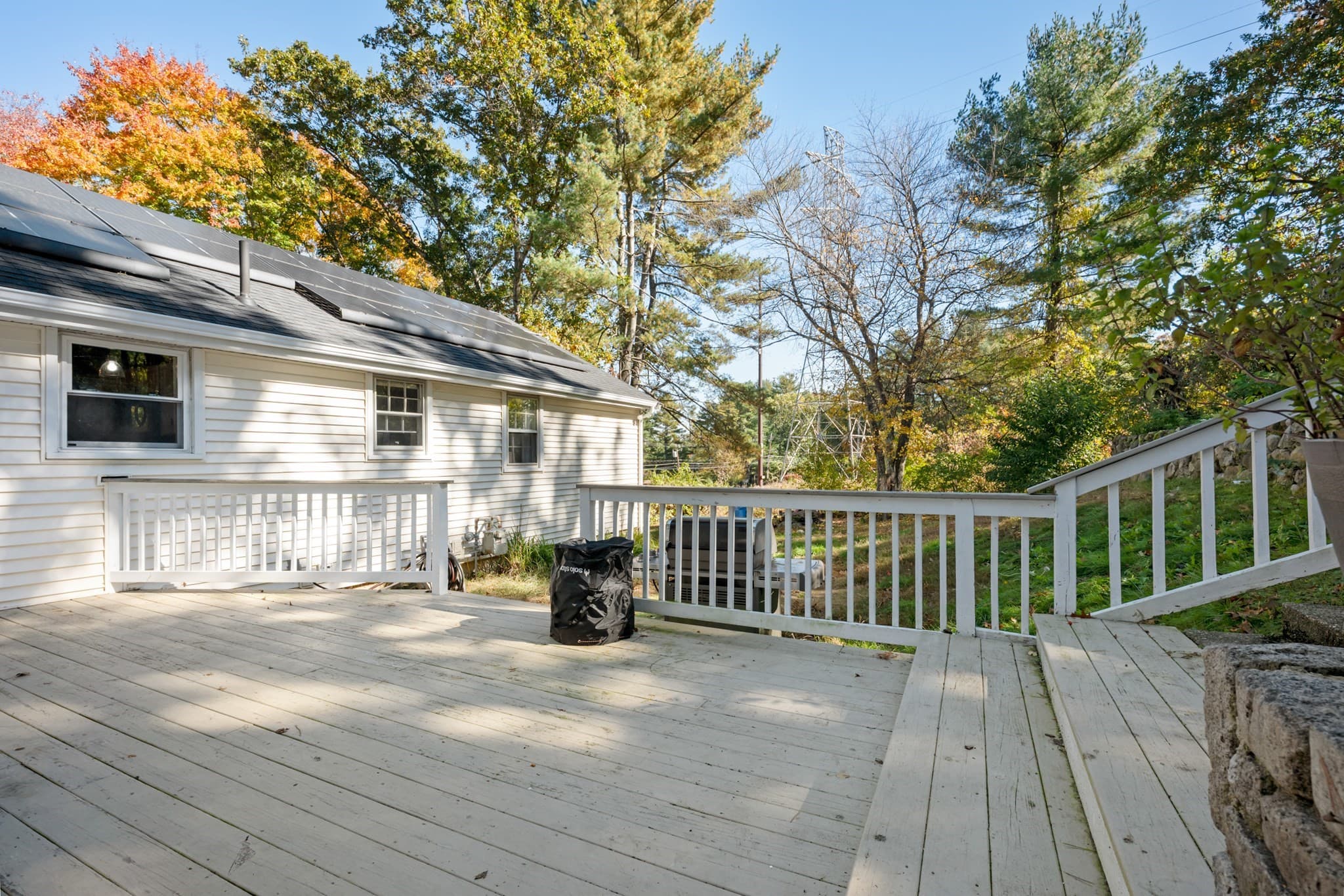 Single Family Residence at 631 Central St, Holliston MA 01746, photo 7 of 38