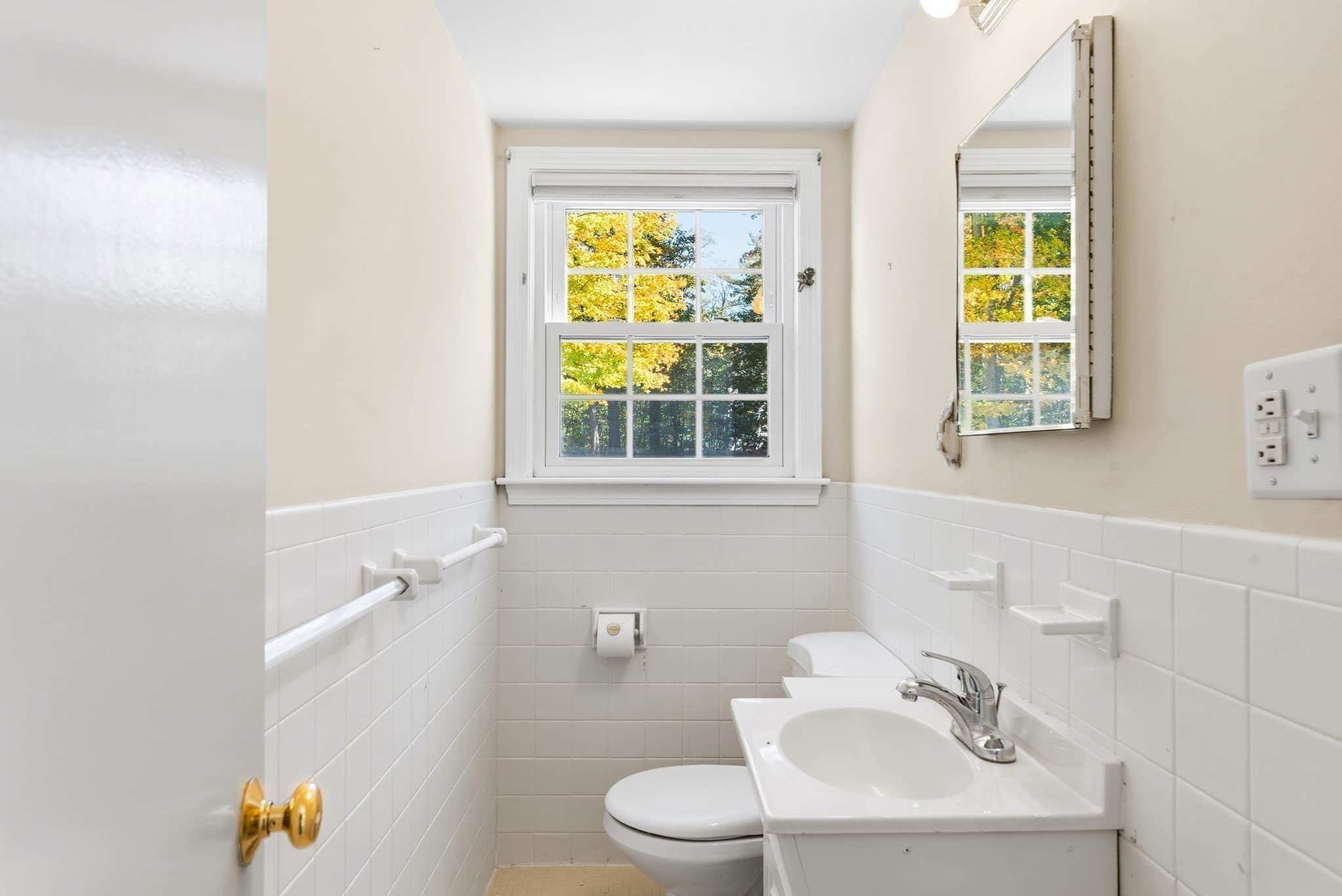 Single Family Residence at 19 Alden St, Mansfield MA 02048, photo 11 of 38