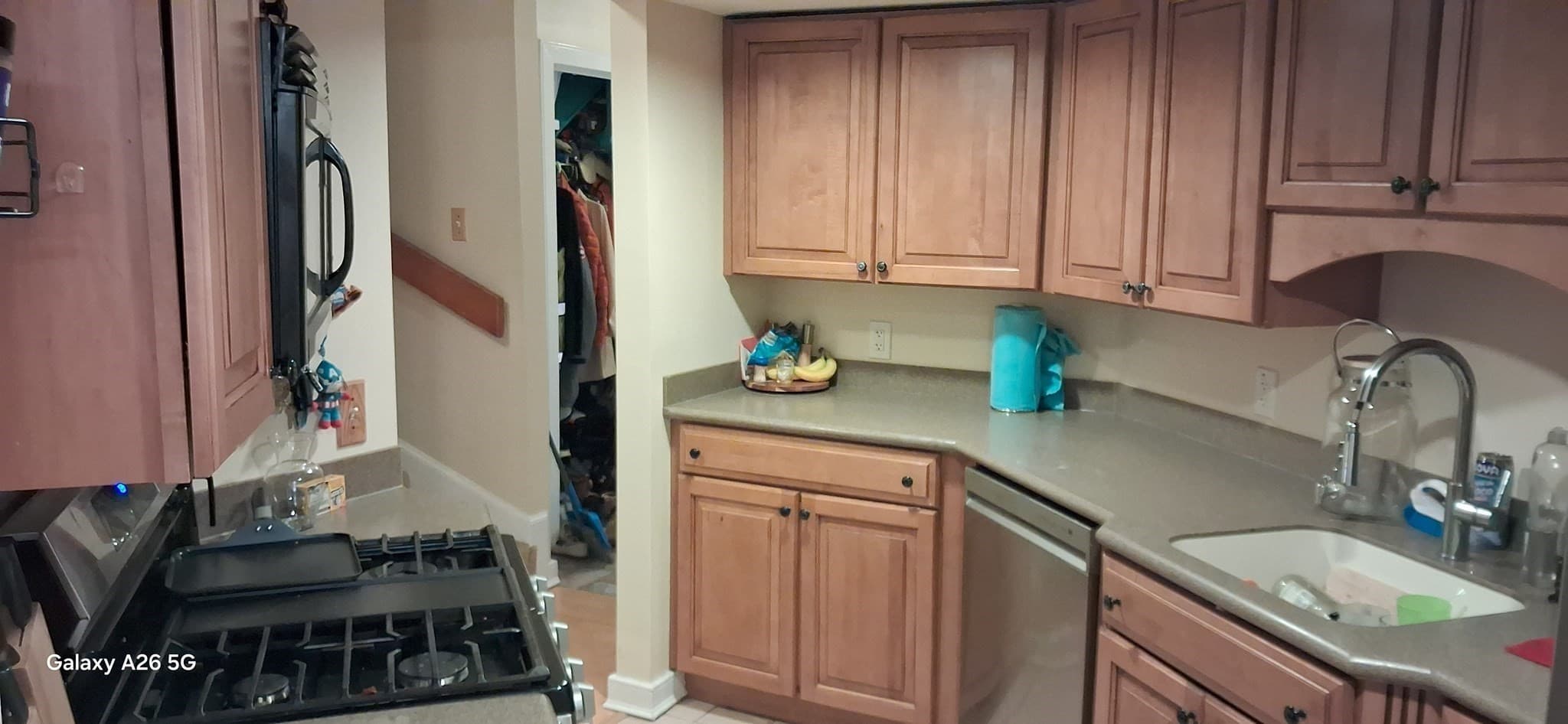Condominium at 110 Dean Sr # 98, Taunton MA 02780, photo 4 of 30
