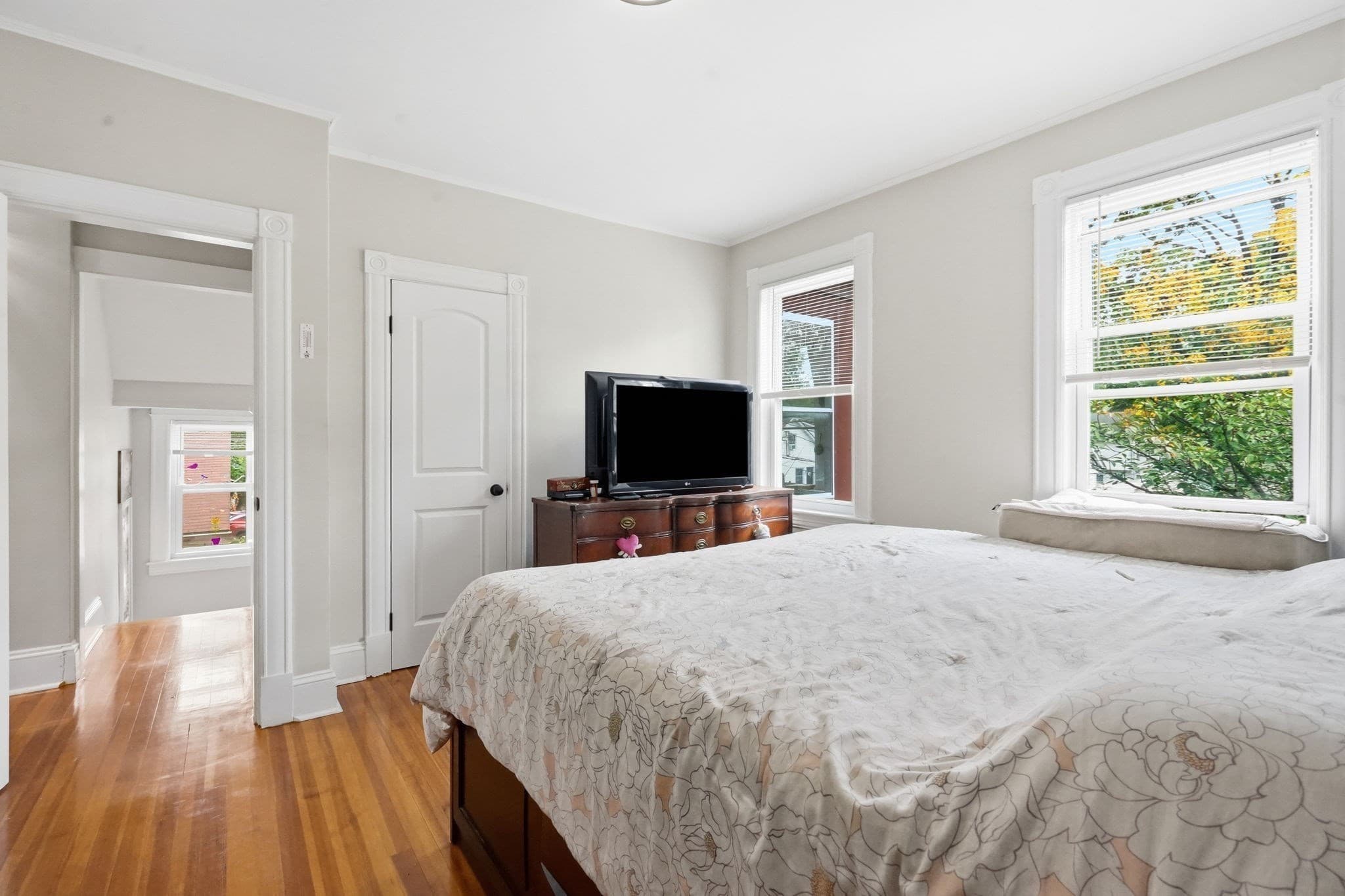 Single Family Residence at 38 Worthy St, Springfield MA 01104, photo 25 of 41
