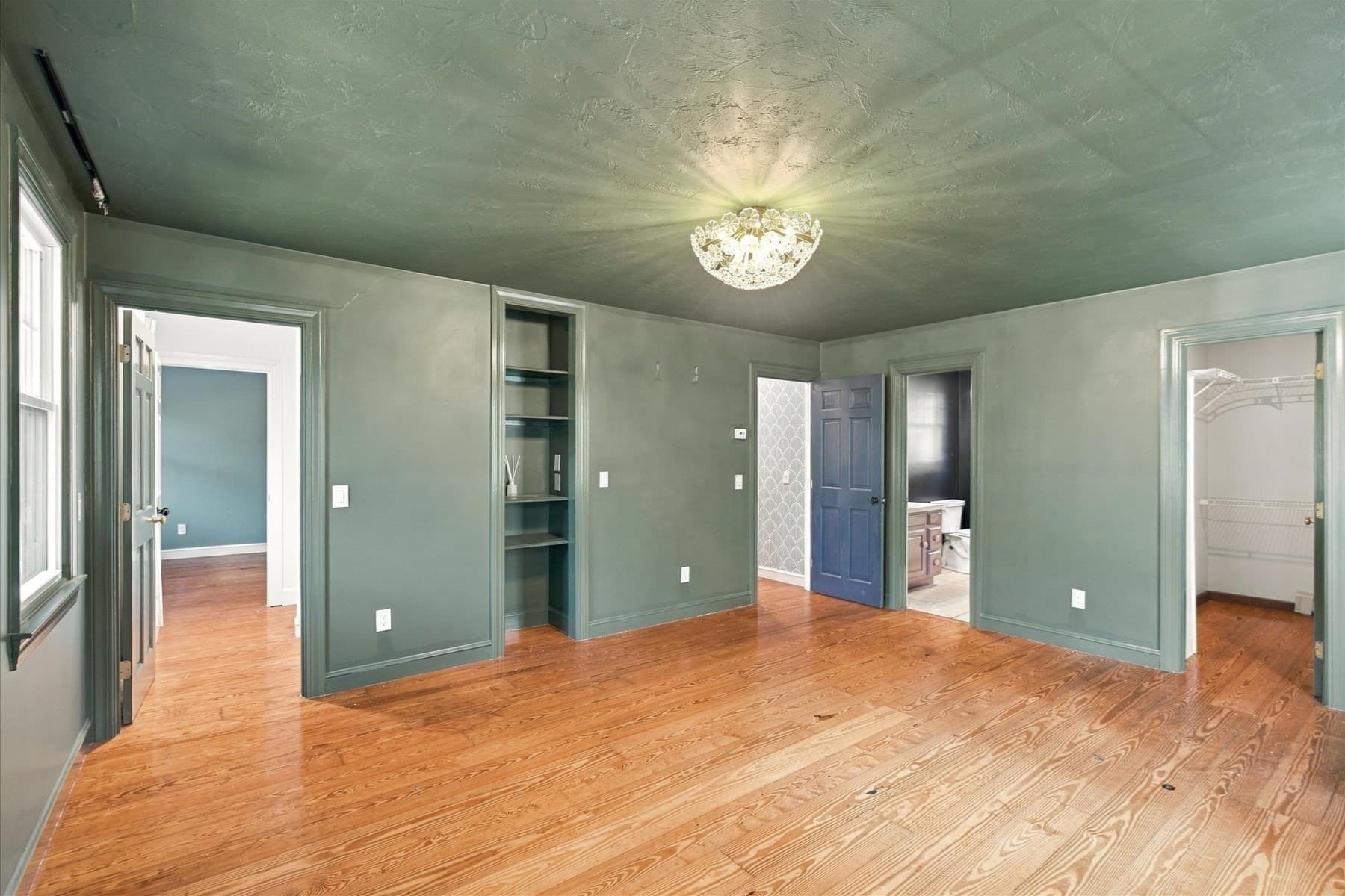 Single Family Residence at 6 Luigi Ave, Bourne MA 02562, photo 18 of 42