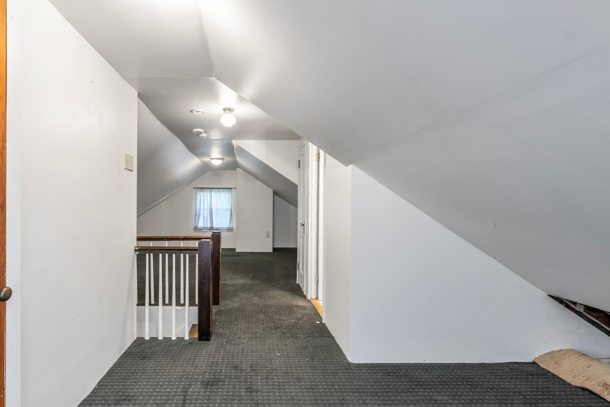 Single Family Residence at 560 Salisbury, Worcester MA 01609, photo 22 of 39