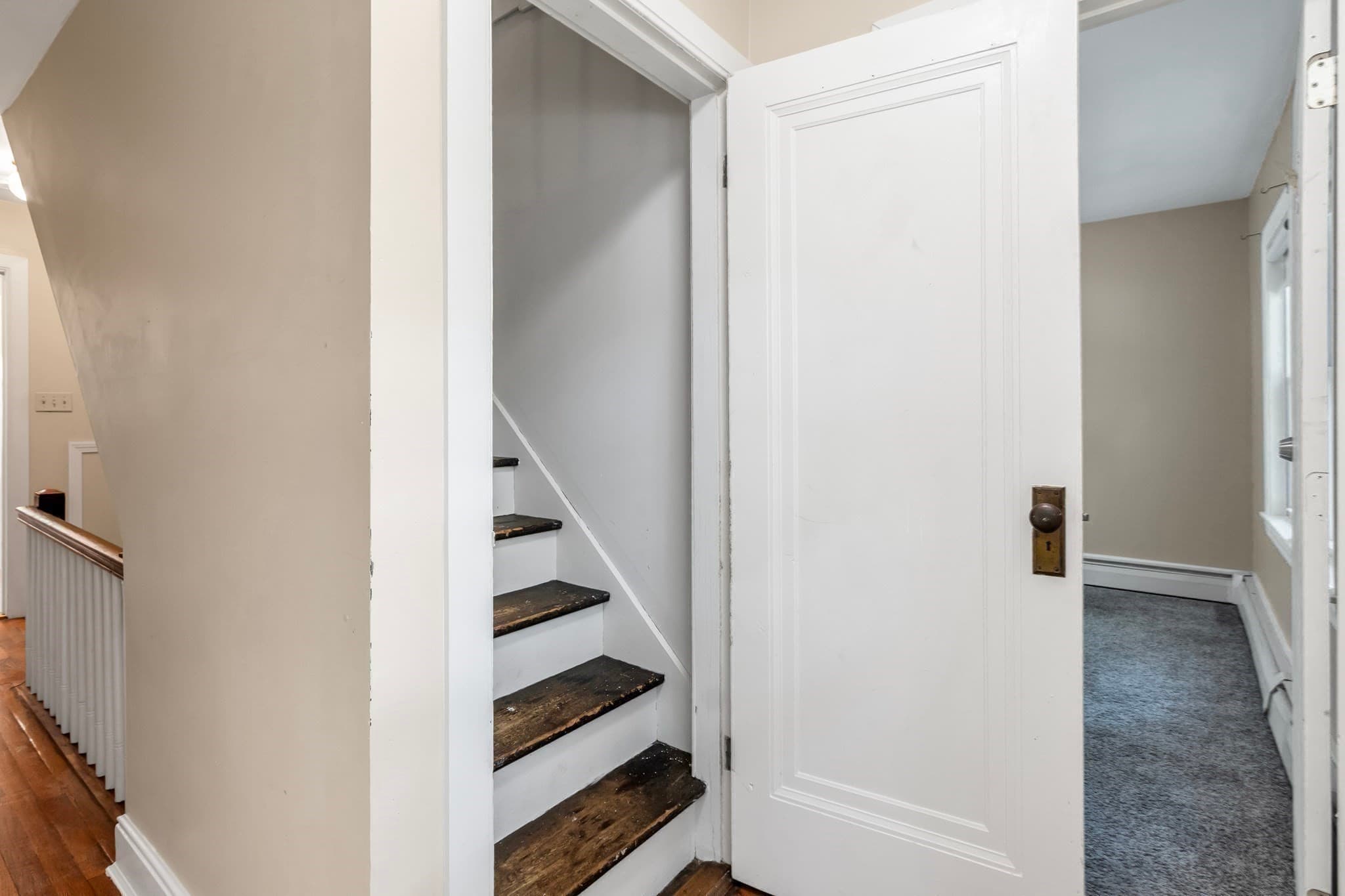 Single Family Residence at 560 Salisbury, Worcester MA 01609, photo 20 of 39