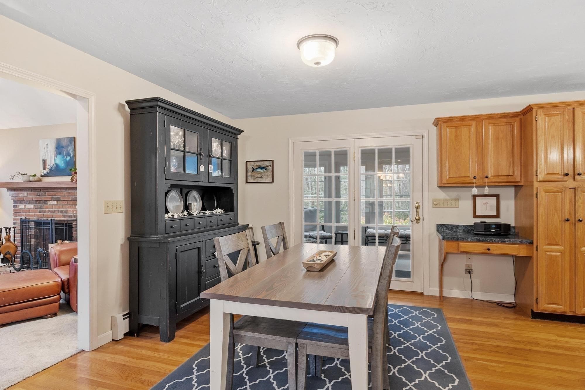 Single Family Residence at 4 Brookside Ln, Sterling MA 01564, photo 14 of 38