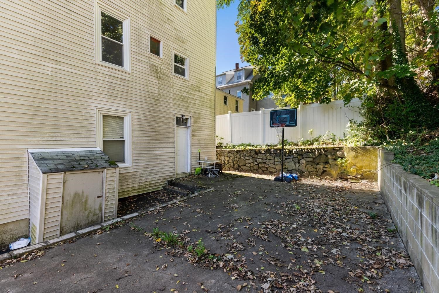 3 Family at 11 Hutchinson Ct, Lynn MA 01902, photo 35 of 36