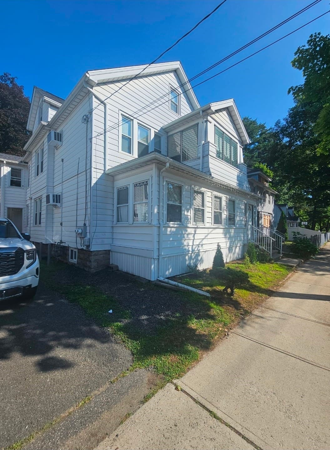 2 Family - 2 Units Up/Down at 328-330 Chapin Terr, Springfield MA 01104, photo 2 of 17