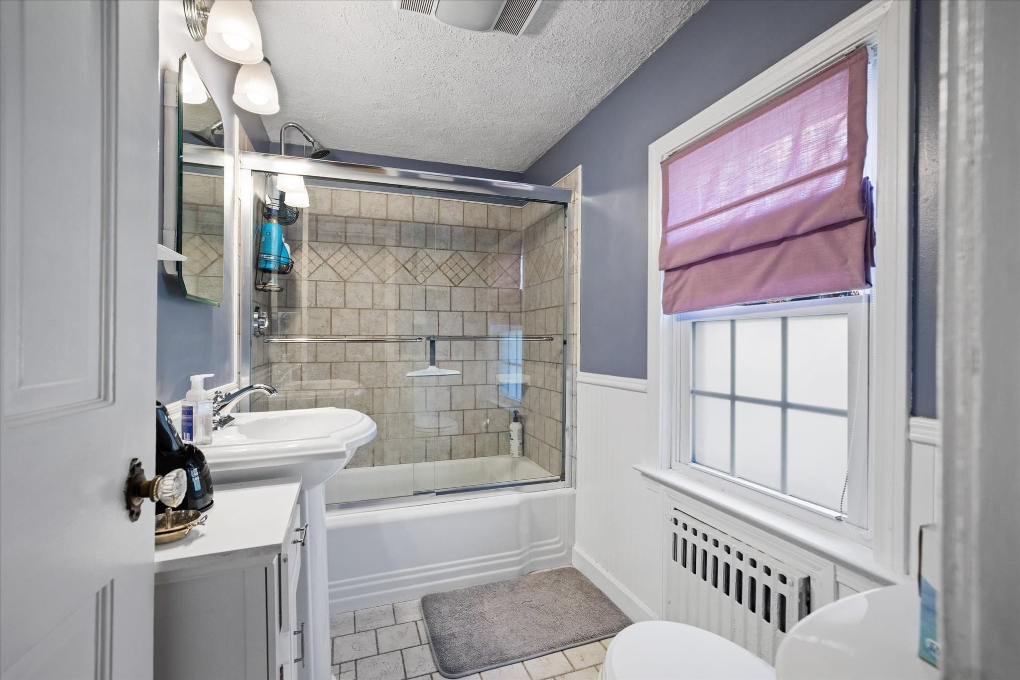 Single Family Residence at 57 Forest St, Worcester MA 01609, photo 26 of 41