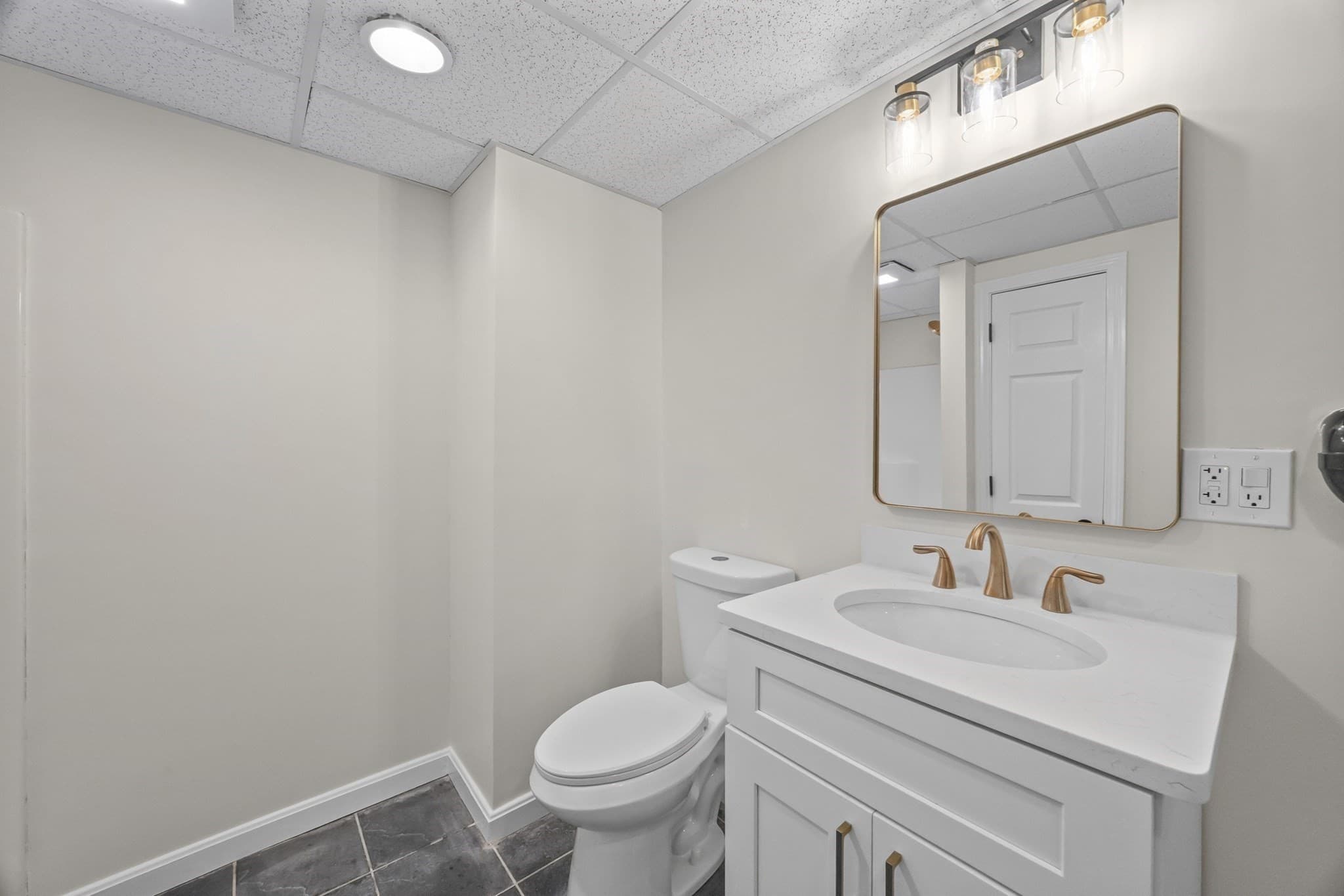 Single Family Residence at 50 Mccracken Rd, Millbury MA 01527, photo 31 of 41
