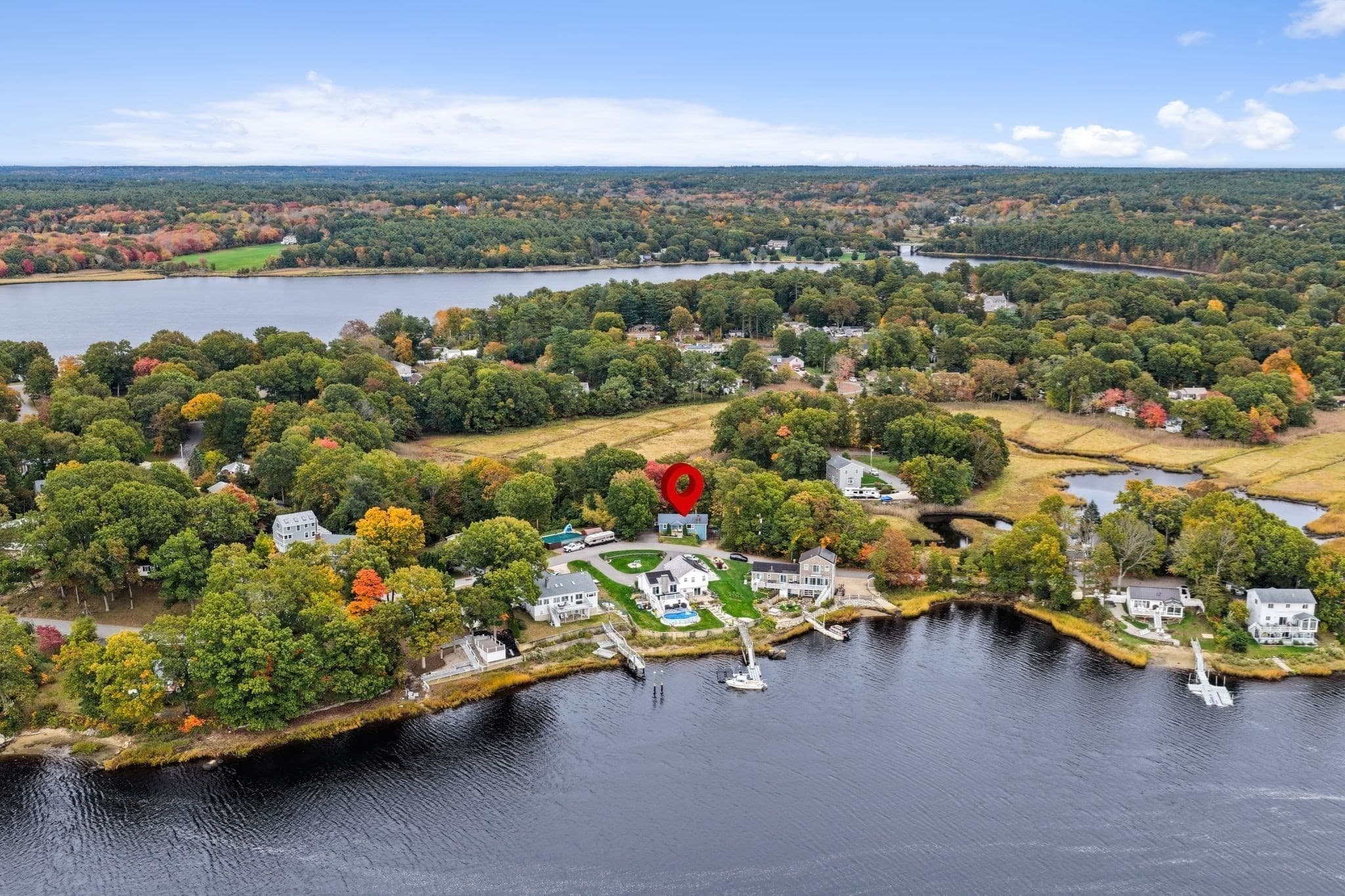 Single Family Residence at 78 Cliff Drive, Freetown MA 02702, photo 8 of 34
