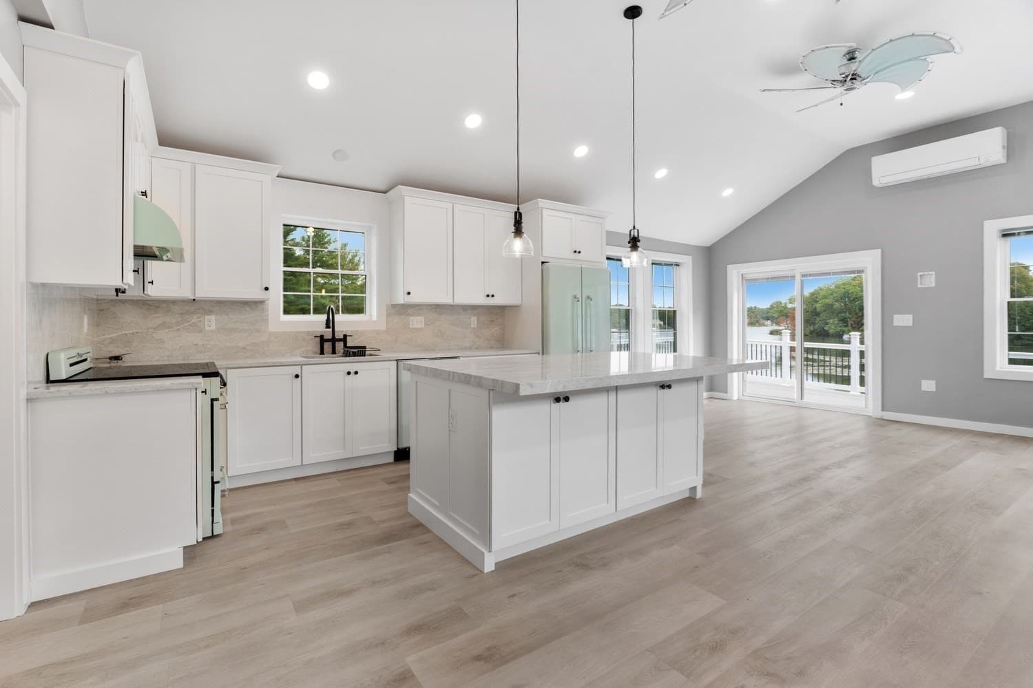 Single Family Residence at 10 Shore Drive, Wrentham MA 02093, photo 14 of 41