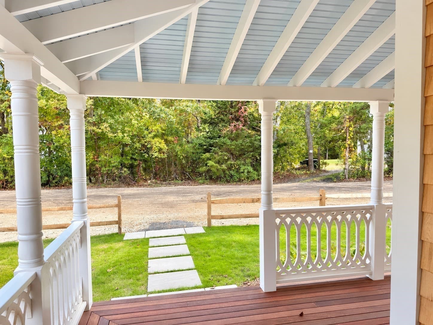 Single Family Residence at 25 Oak Avenue, Oak Bluffs MA 02557, photo 6 of 31