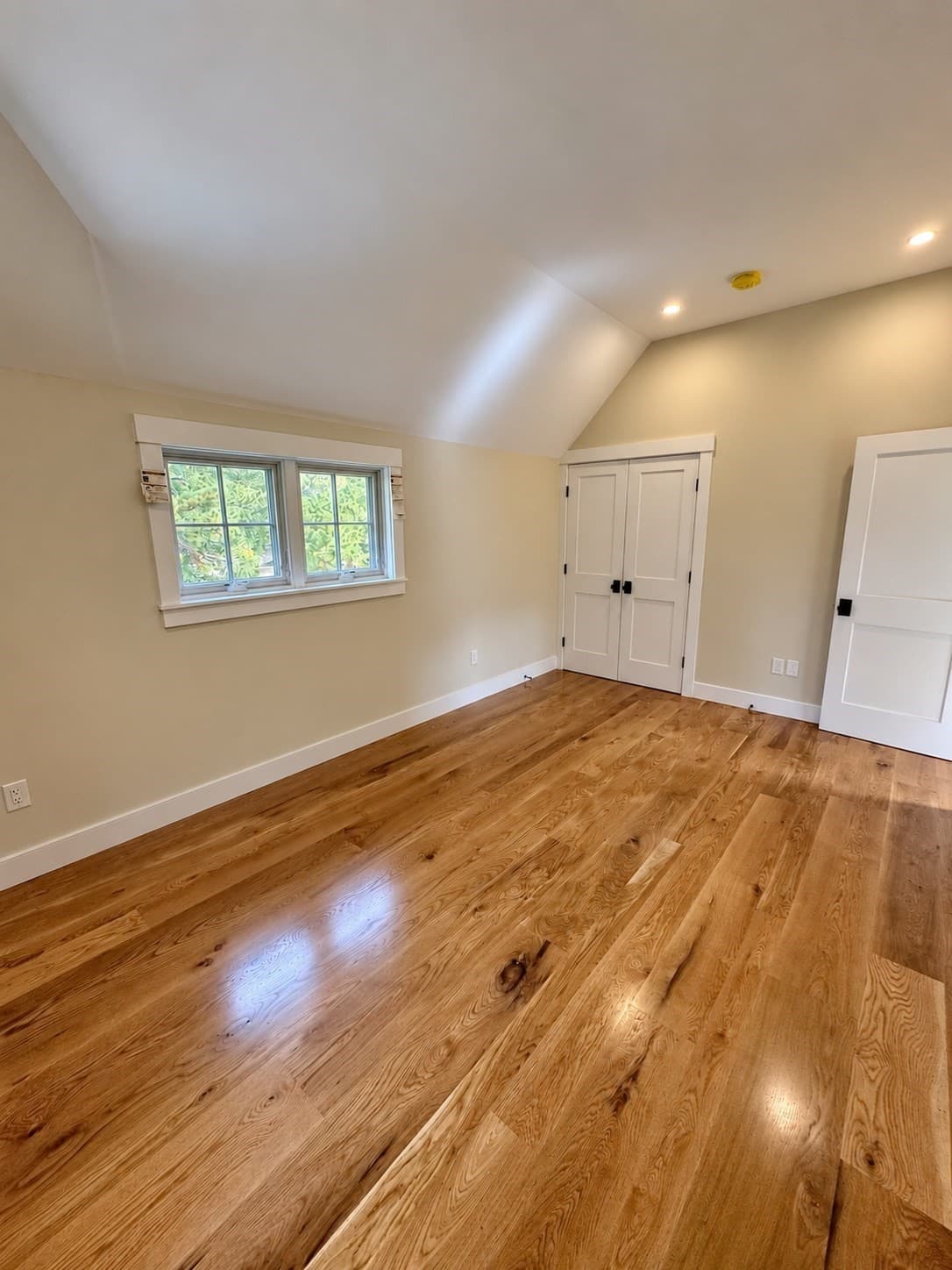 Single Family Residence at 25 Oak Avenue, Oak Bluffs MA 02557, photo 24 of 31