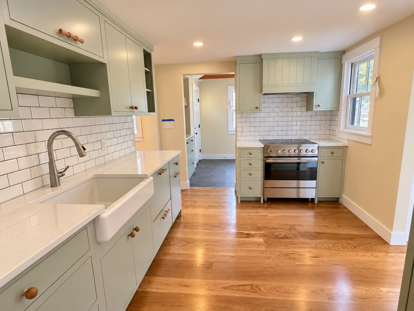 Single Family Residence at 25 Oak Avenue, Oak Bluffs MA 02557, photo 11 of 31