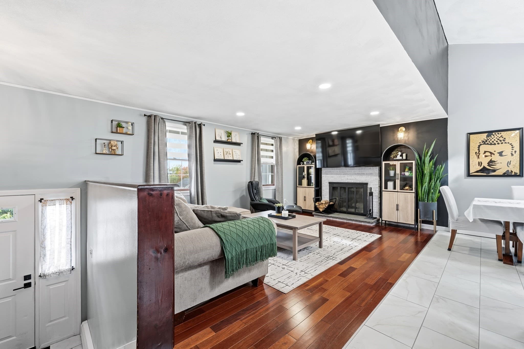 Single Family Residence at 17 Dundee St, Lowell MA 01850, photo 8 of 37