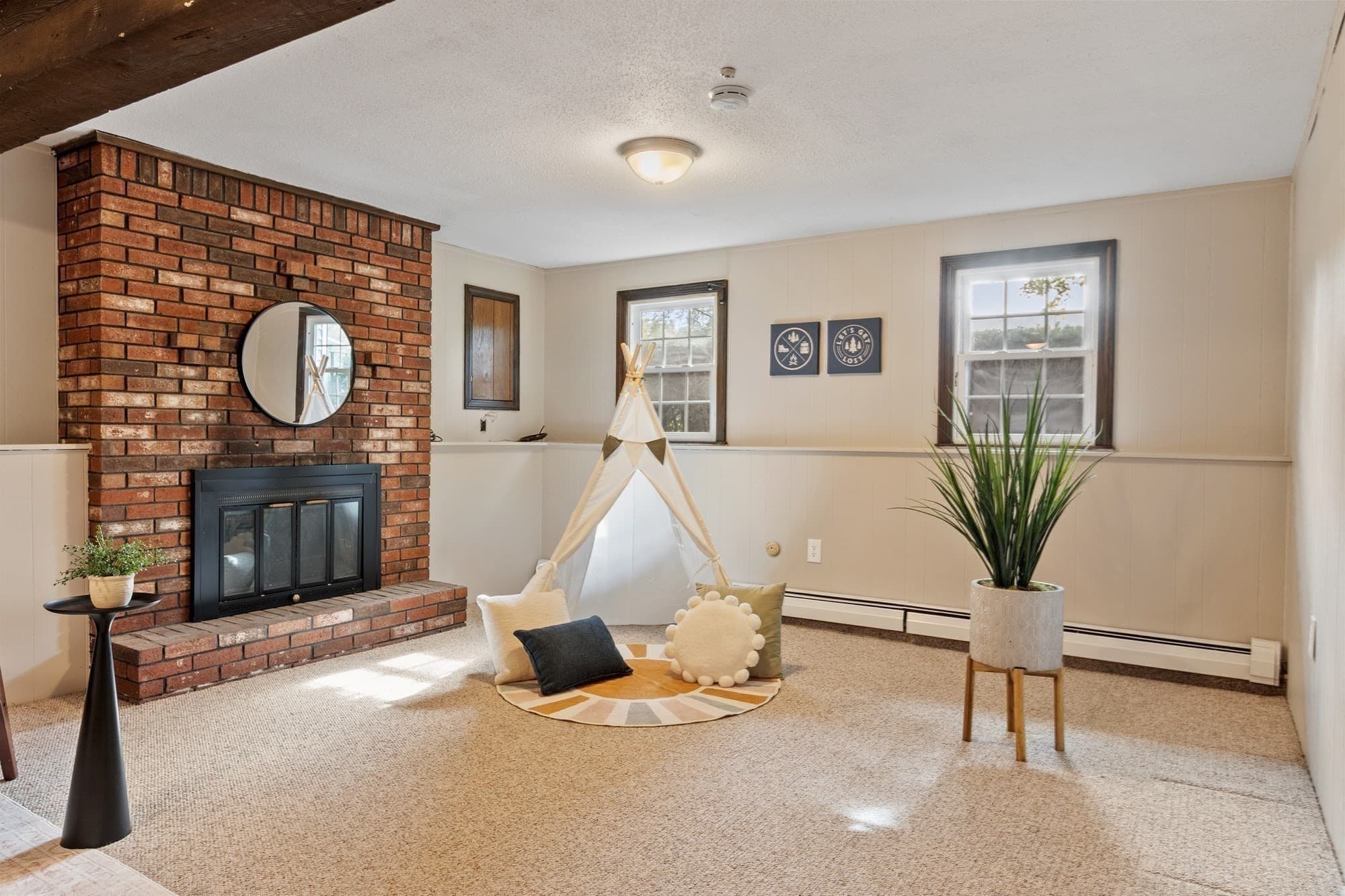 Single Family Residence at 3 Woodridge Rd, Milford MA 01757, photo 16 of 27