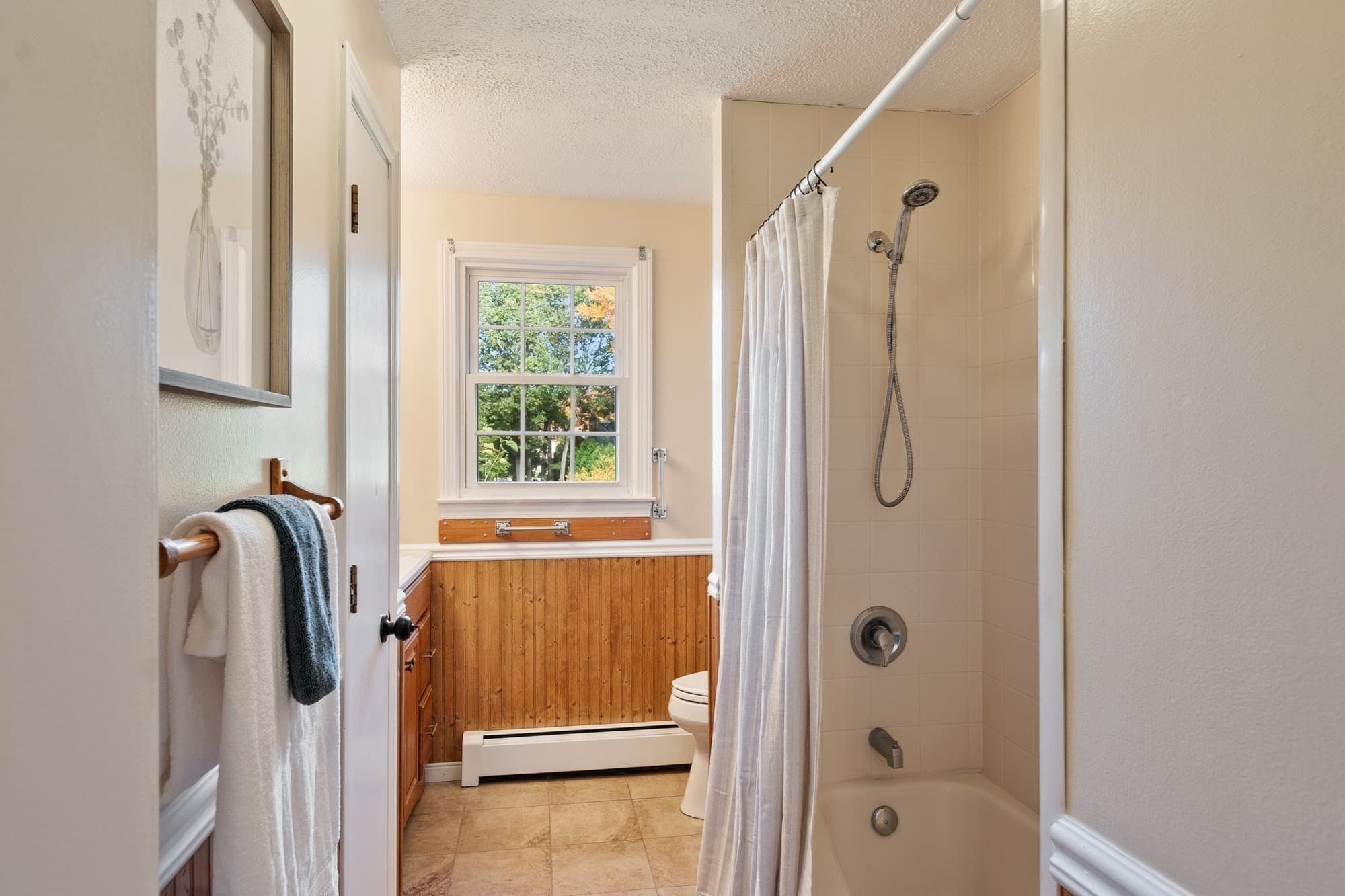 Single Family Residence at 3 Woodridge Rd, Milford MA 01757, photo 12 of 27