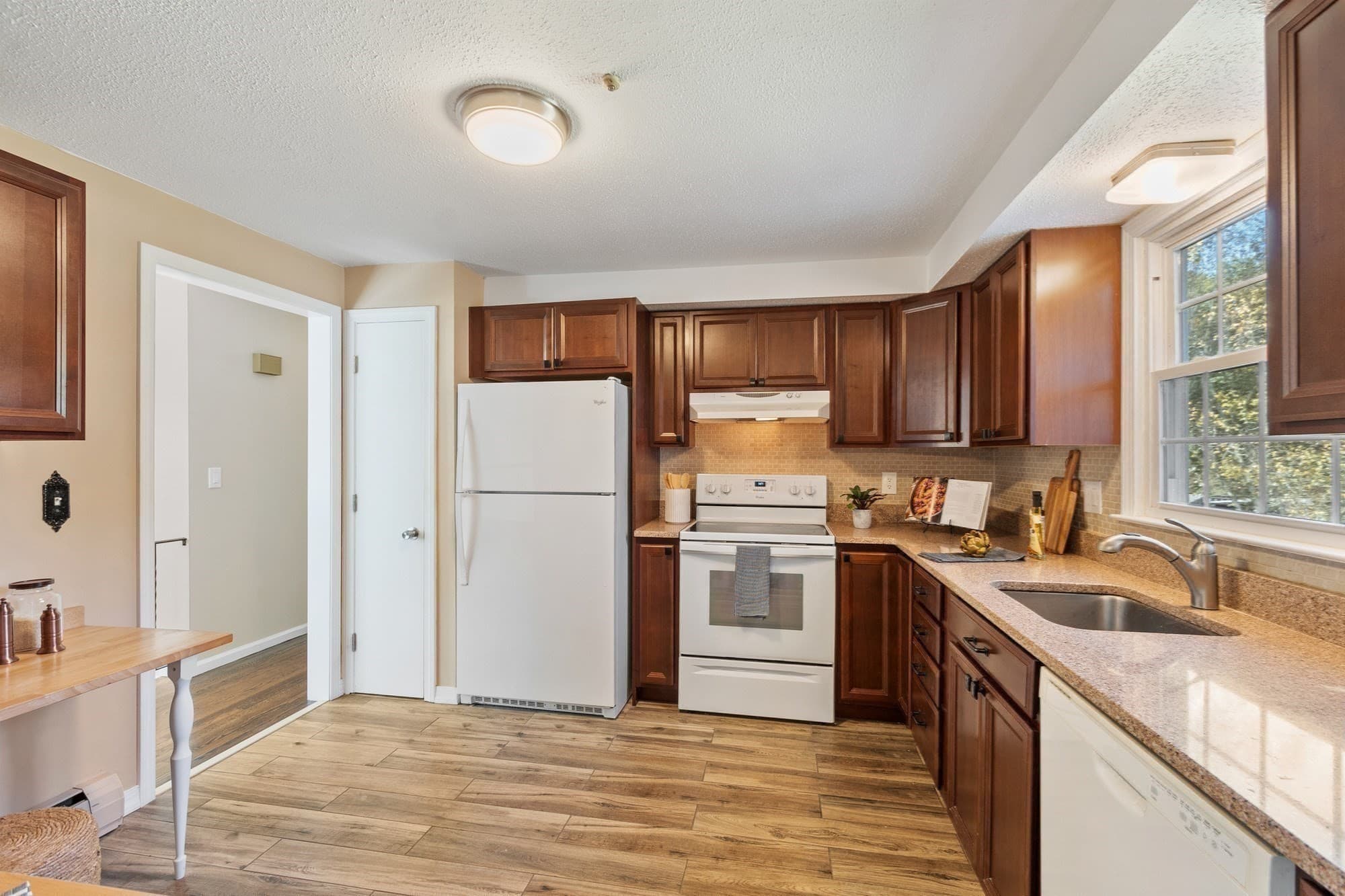 Single Family Residence at 3 Woodridge Rd, Milford MA 01757, photo 7 of 27