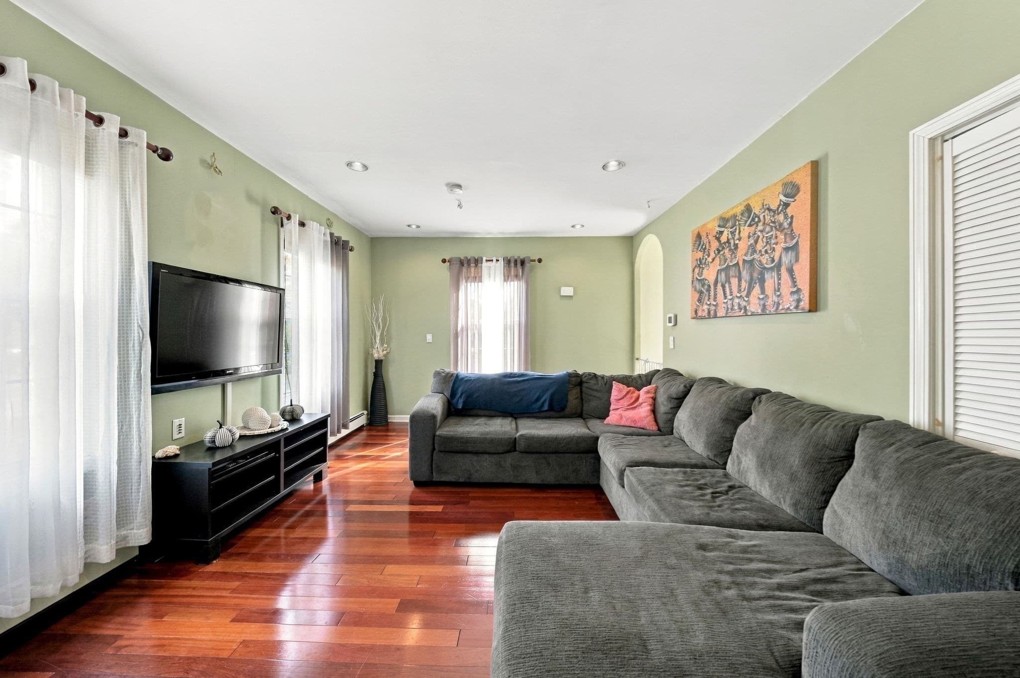 Multi Family at 150 Washington St, Whitman MA 02382, photo 6 of 39