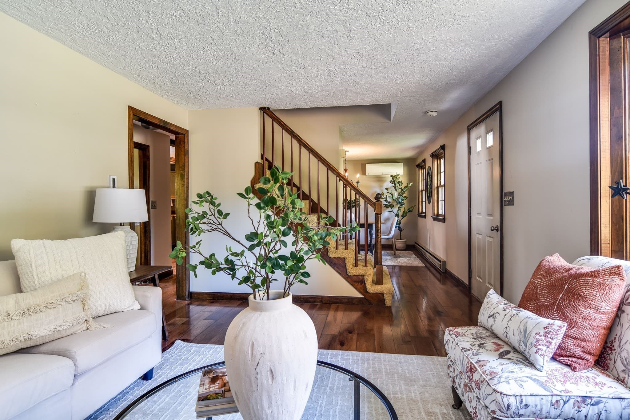 Single Family Residence at 28 Anthony Road, Hopedale MA 01747, photo 6 of 32