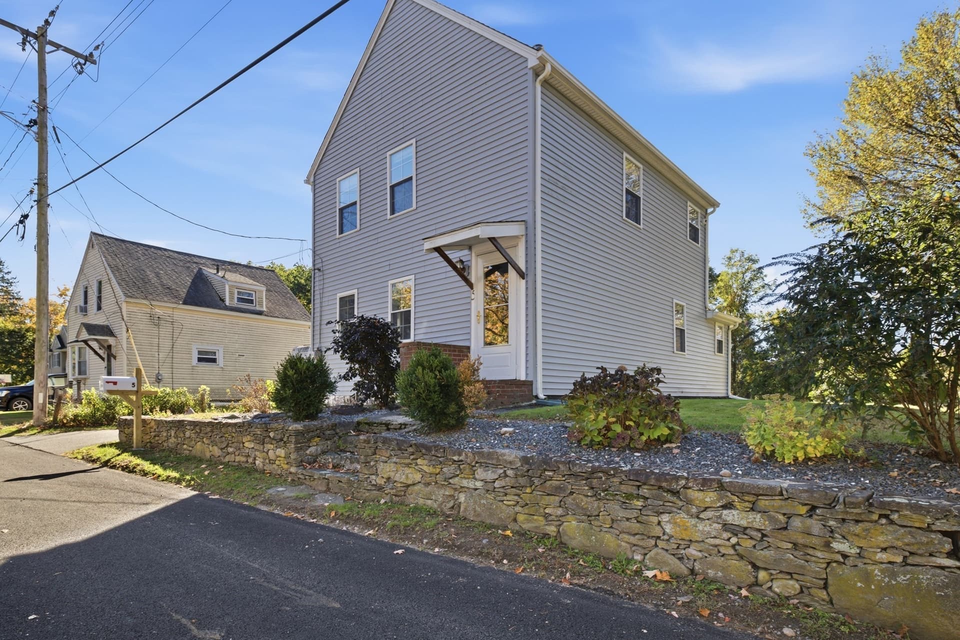 5 Red Ln, Taunton MA 02718