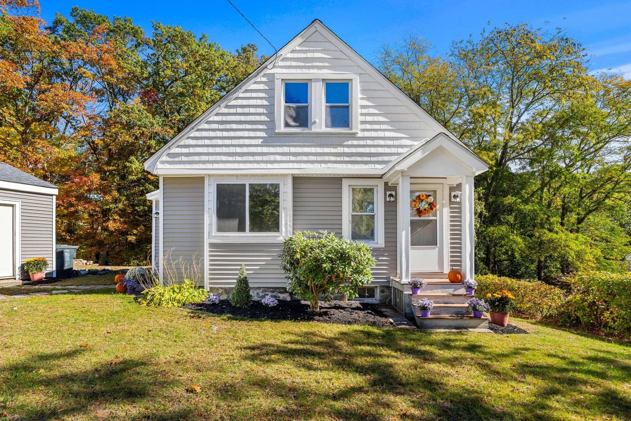 97 Pinckney St, Dracut MA 01826