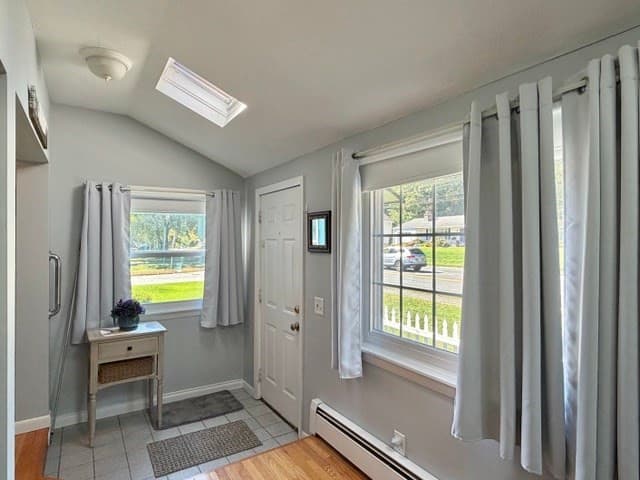 Single Family Residence at 374 Homestead Ave, Holyoke MA 01040, photo 6 of 36