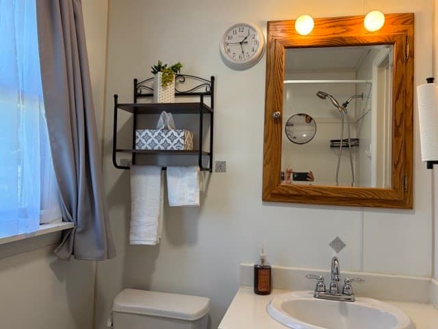 Single Family Residence at 374 Homestead Ave, Holyoke MA 01040, photo 31 of 36