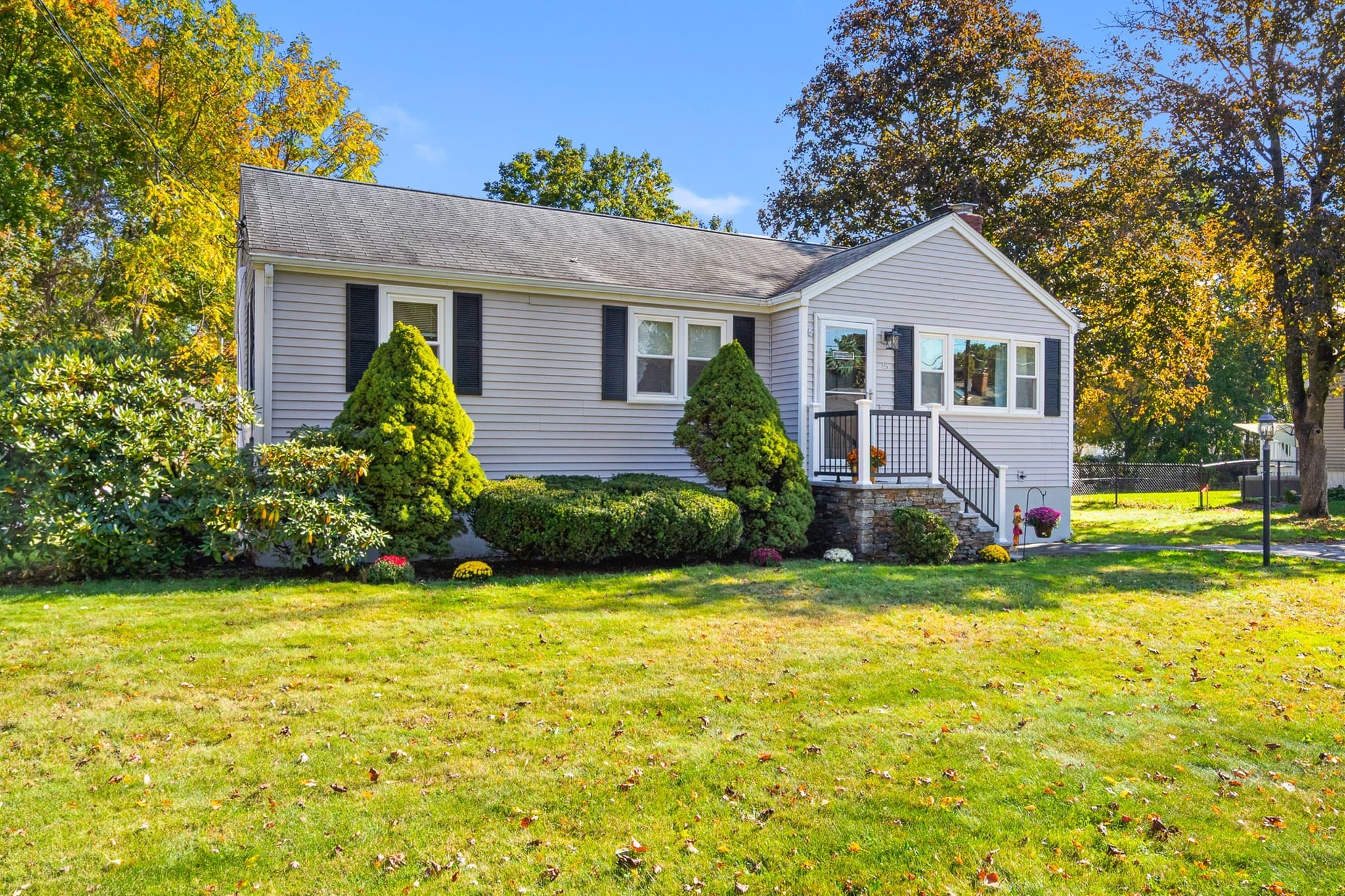 15 Carson, Woburn MA 01801