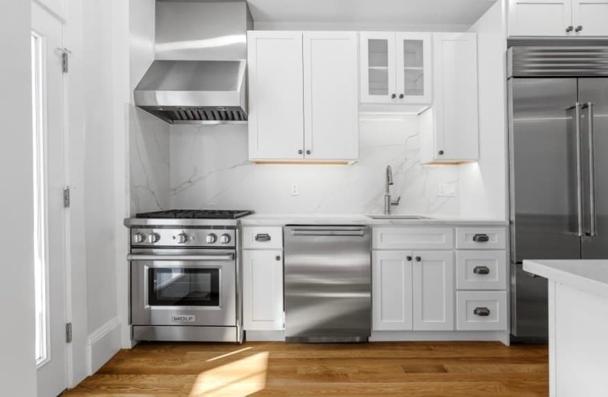 Single Family Residence at 58 Thomas Park, Boston MA 02127, photo 3 of 32