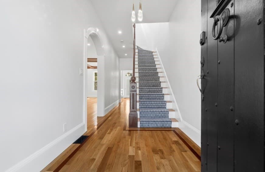 Single Family Residence at 58 Thomas Park, Boston MA 02127, photo 9 of 32
