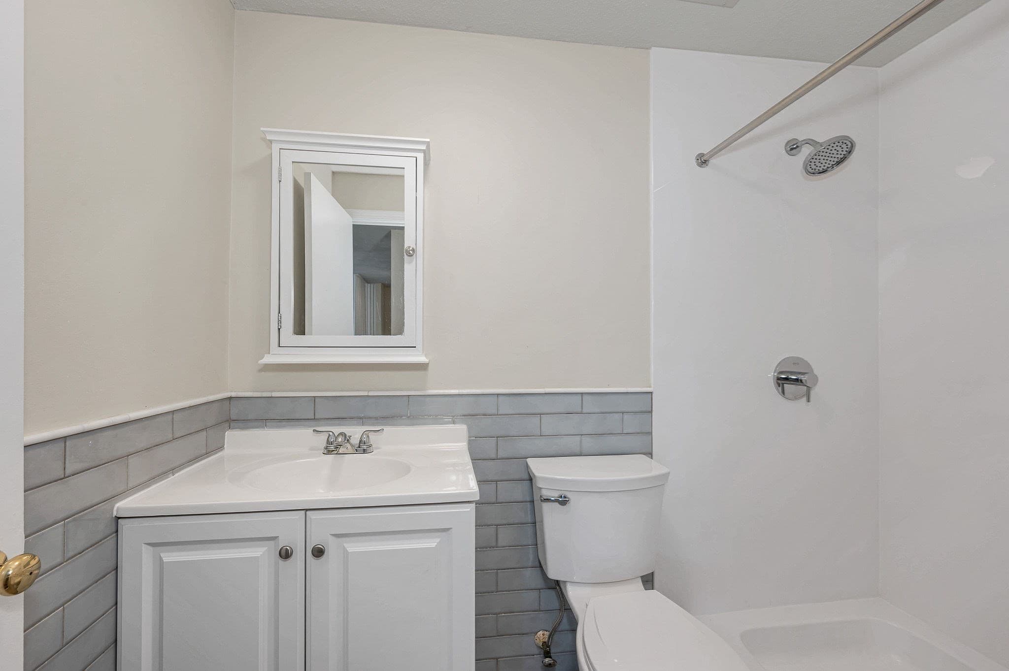 Condominium at 270 Main St # 14, North Reading MA 01864, photo 12 of 20