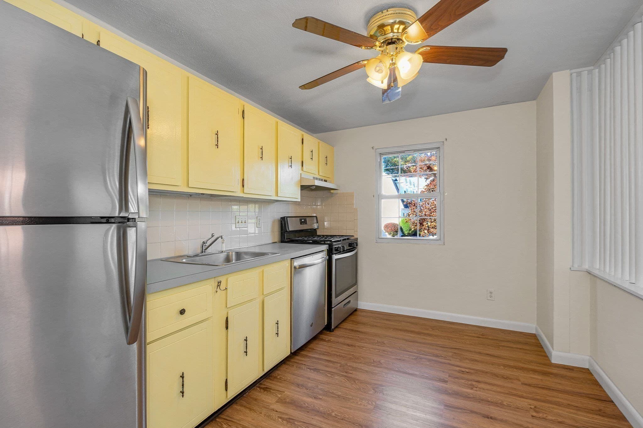Condominium at 270 Main St # 14, North Reading MA 01864, photo 10 of 20