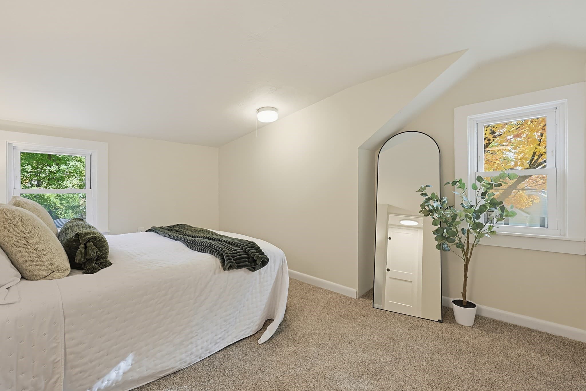 Single Family Residence at 19 Brookhaven Rd, Worcester MA 01606, photo 27 of 36
