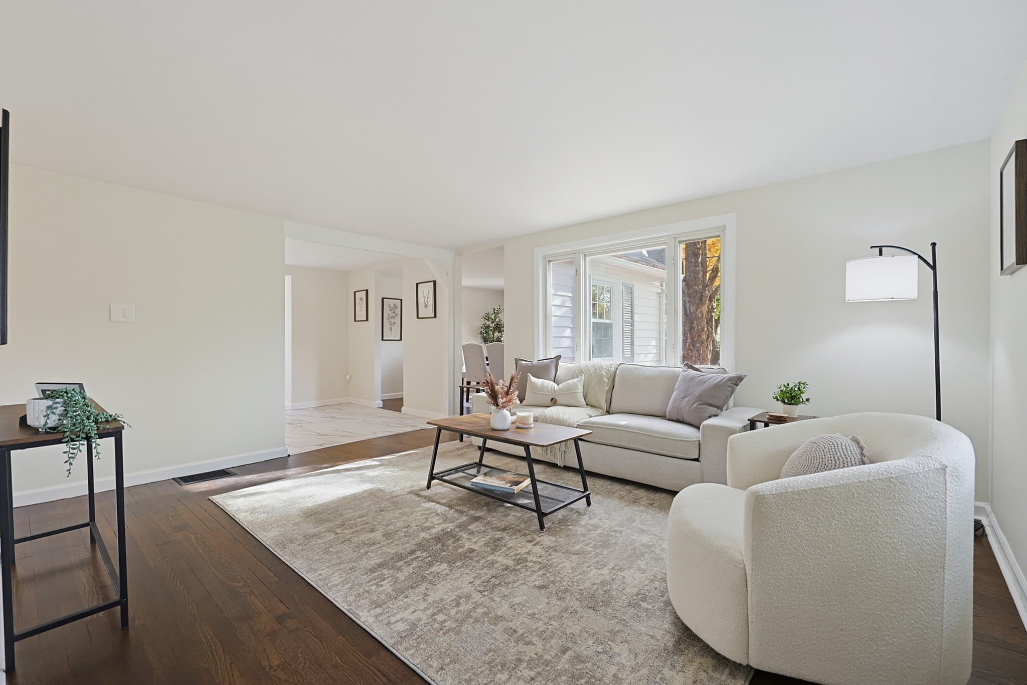 Single Family Residence at 19 Brookhaven Rd, Worcester MA 01606, photo 3 of 36